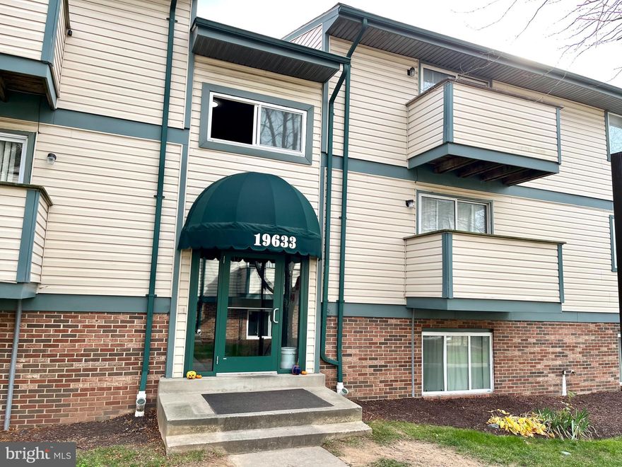 Welcome to this beautifully updated 2 Bed, 2 Ba condo located in Greenfield Commons. This MOVE-IN READY condo includes an open concept, granite countertops, SS appliances, updated vinyl plank flooring, freshly painted, new fridge (2023), and large walk-in closet. The kitchen sink, hallway bathtub, and carpet have been updated within 2 years. Separate laundry room has full-size washer/dryer in unit. One reserved parking space is included (#96), with plenty of guest parking spaces. The condo fee includes water, lawn maintenance and trash removal. Tenants pay electricity cost. Perfect location and easy access to major highways, public transportation,  restaurants, shopping, and more.