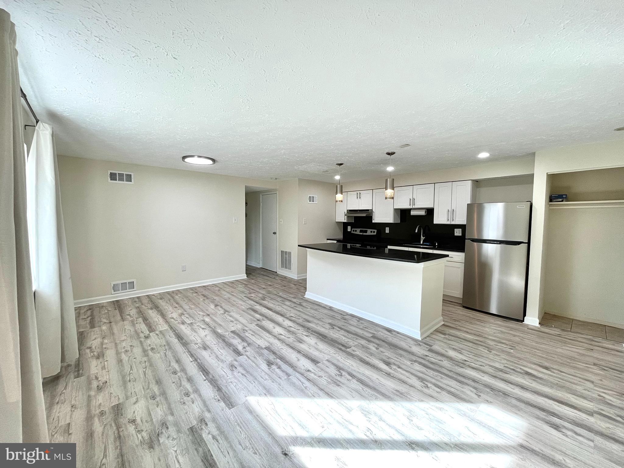 GREENFIELD COMMONS - Residential Lease