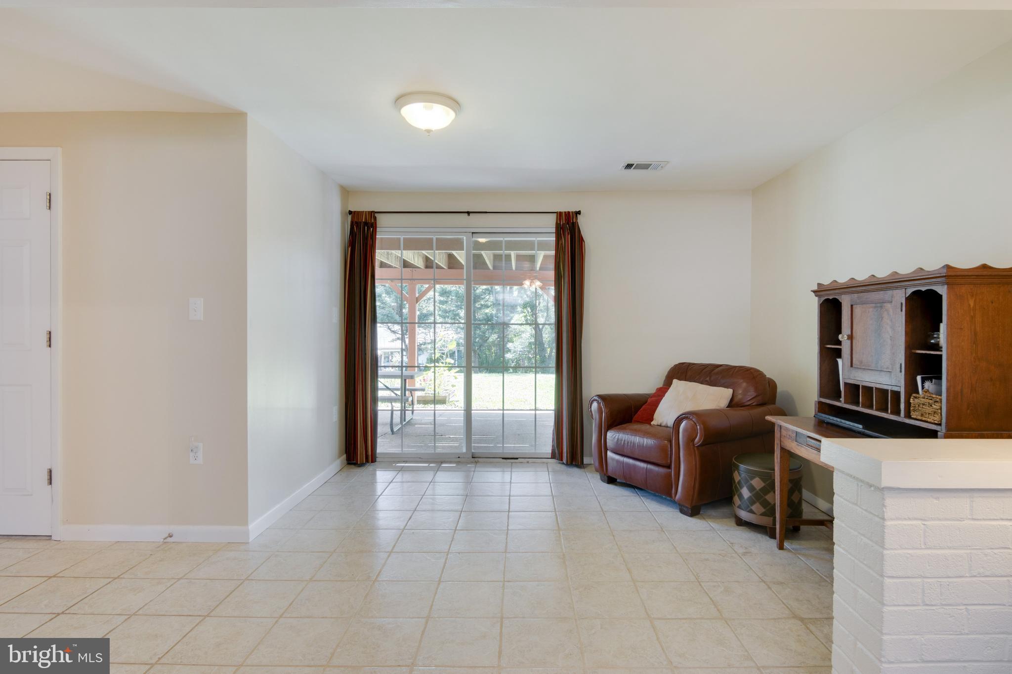 FOUR SEASONS ESTATES - Residential