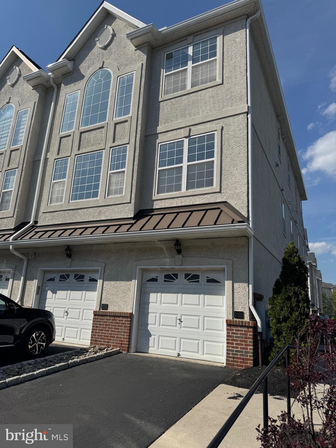 VILLAS AT PACKER PARK - Residential