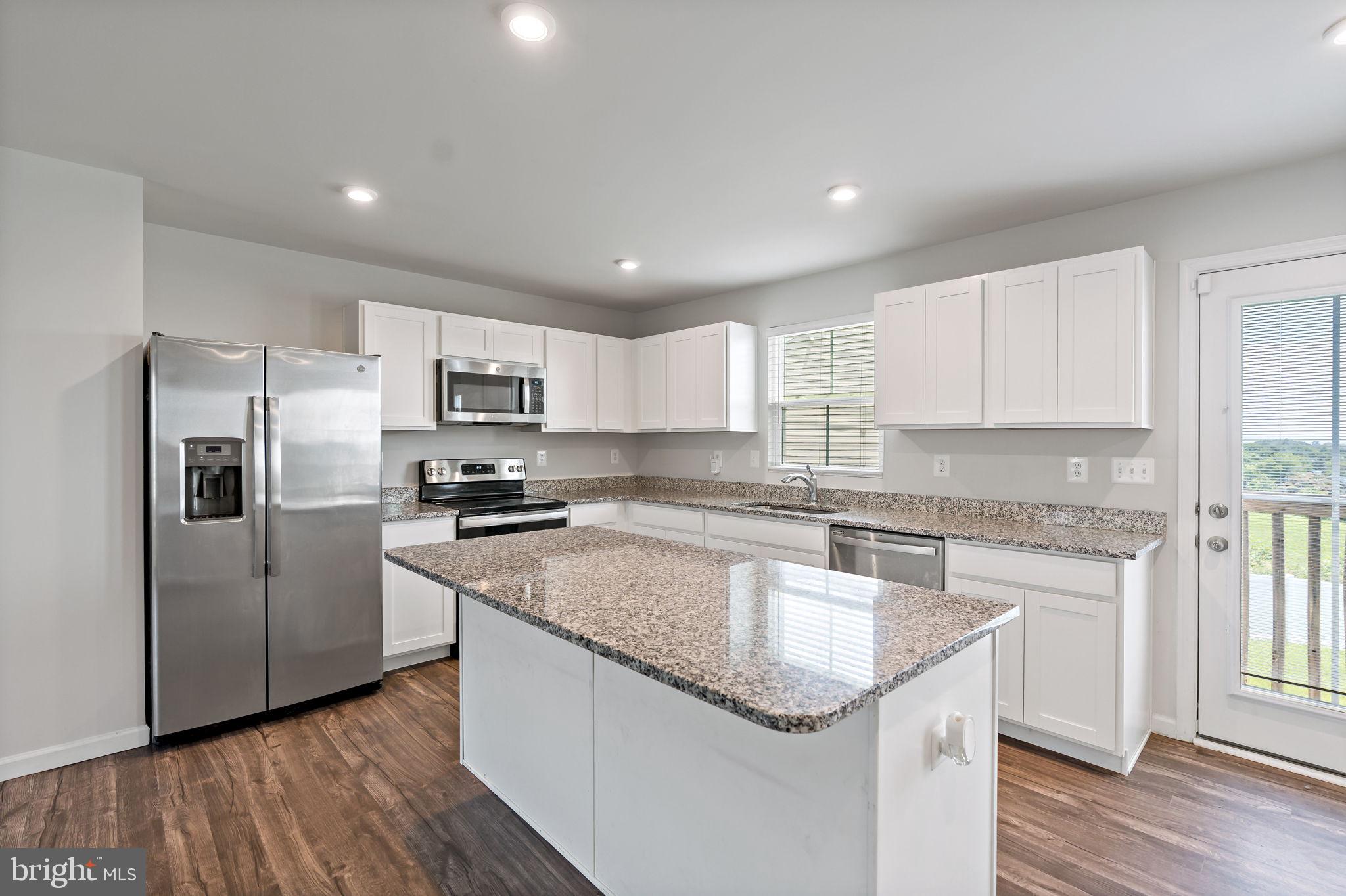 STONECREST - Residential