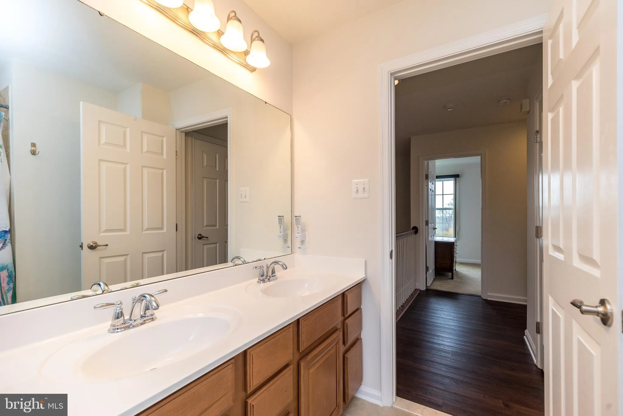 Chalfont, Pennsylvania 18914, United States, 4 Bedrooms Bedrooms, ,3 BathroomsBathrooms,Residential,Contingent,107094