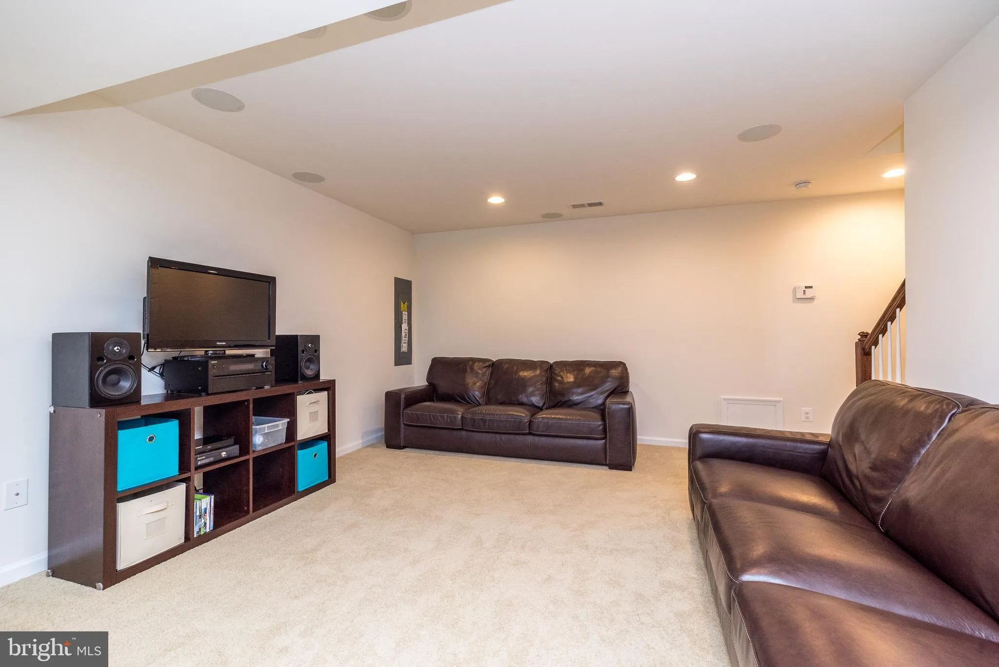 Chalfont, Pennsylvania 18914, United States, 4 Bedrooms Bedrooms, ,3 BathroomsBathrooms,Residential,Contingent,107094