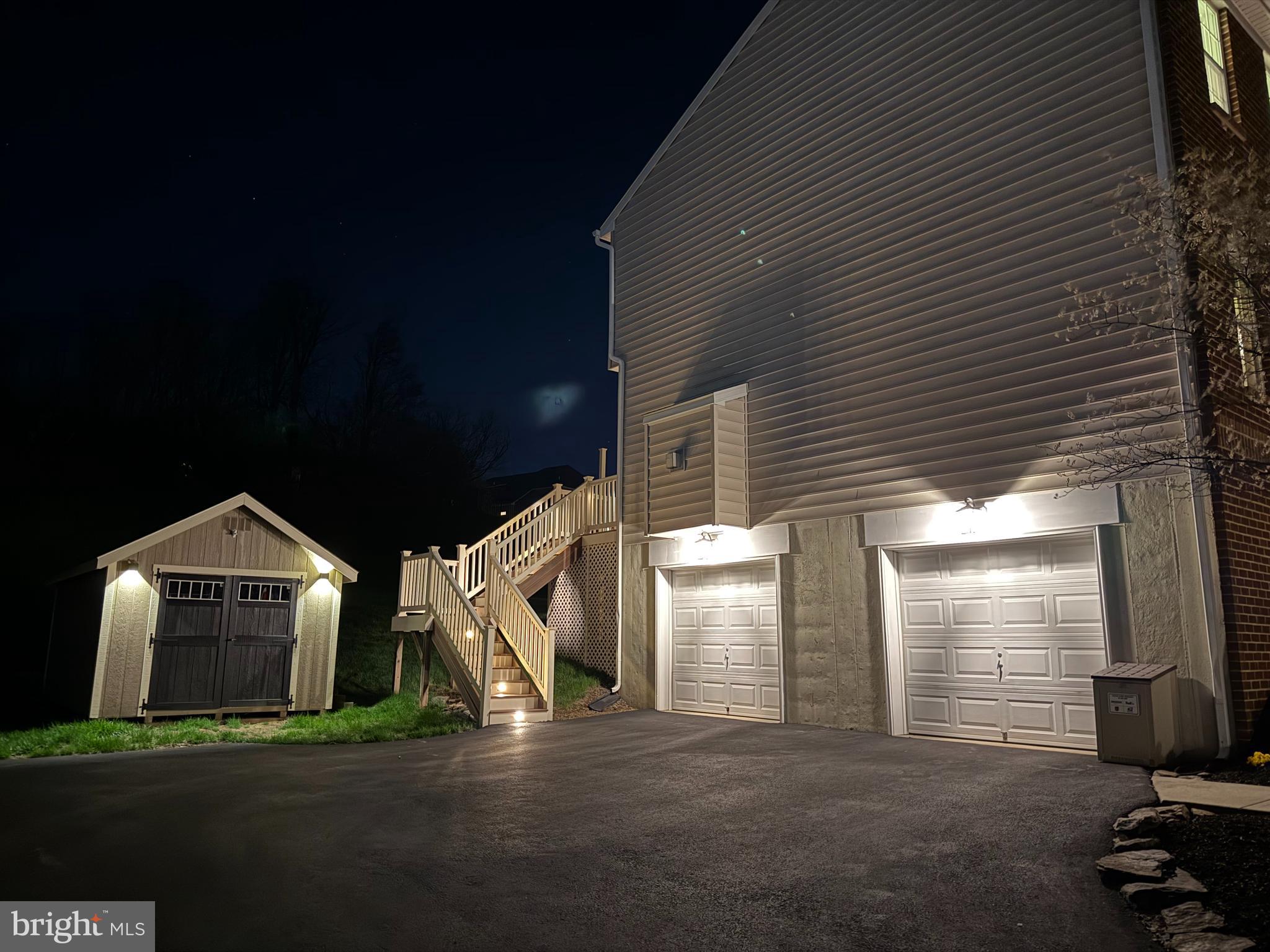 3266 BERRY BROW DRIVE