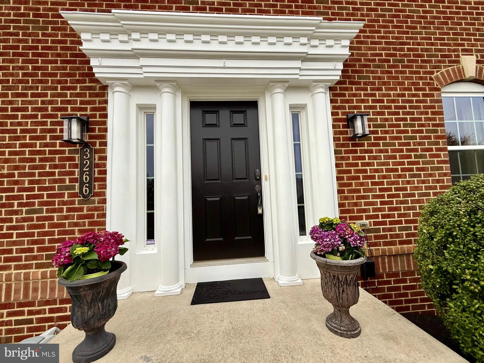 Chalfont, Pennsylvania 18914, United States, 4 Bedrooms Bedrooms, ,3 BathroomsBathrooms,Residential,Contingent,107094