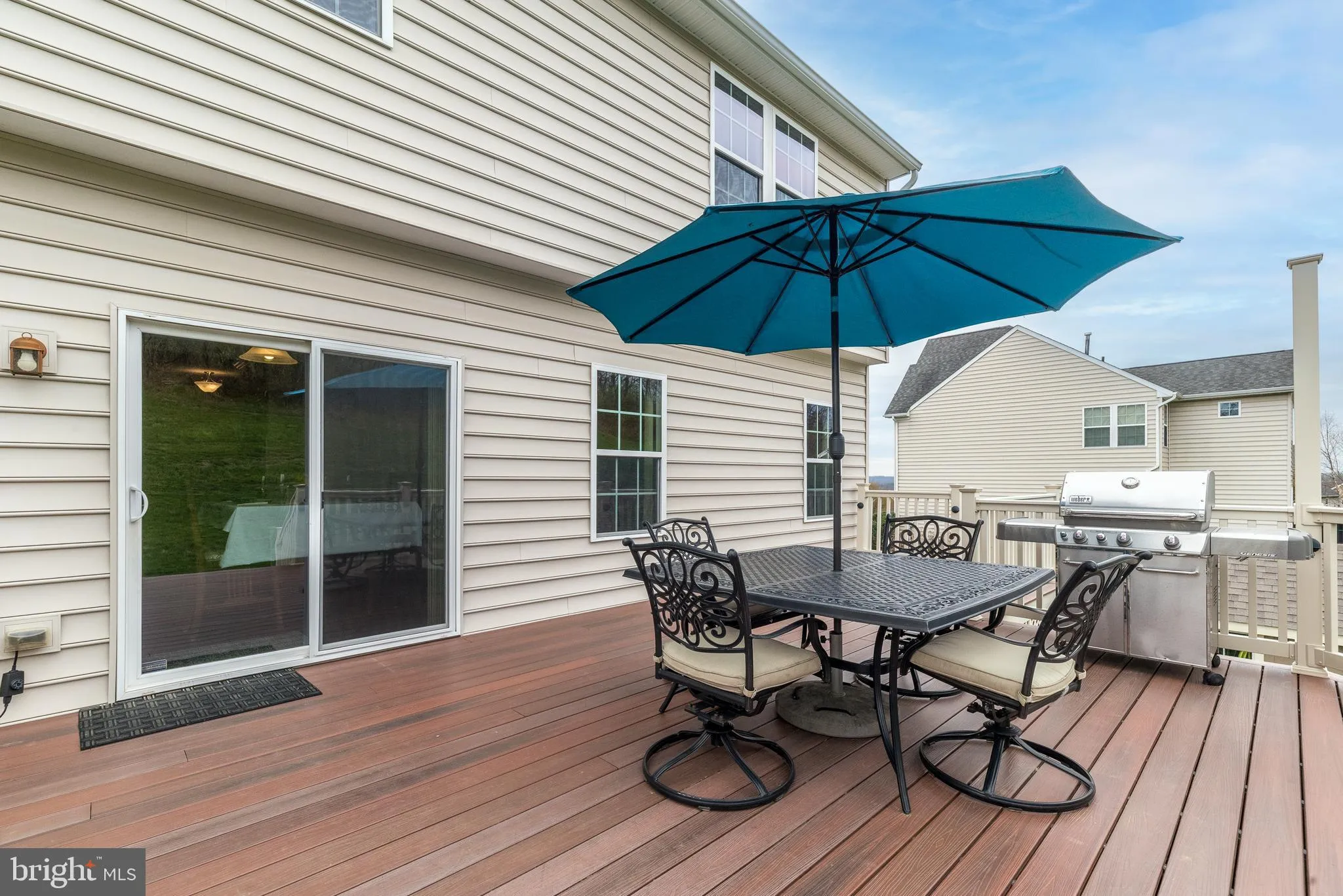 Chalfont, Pennsylvania 18914, United States, 4 Bedrooms Bedrooms, ,3 BathroomsBathrooms,Residential,Contingent,107094