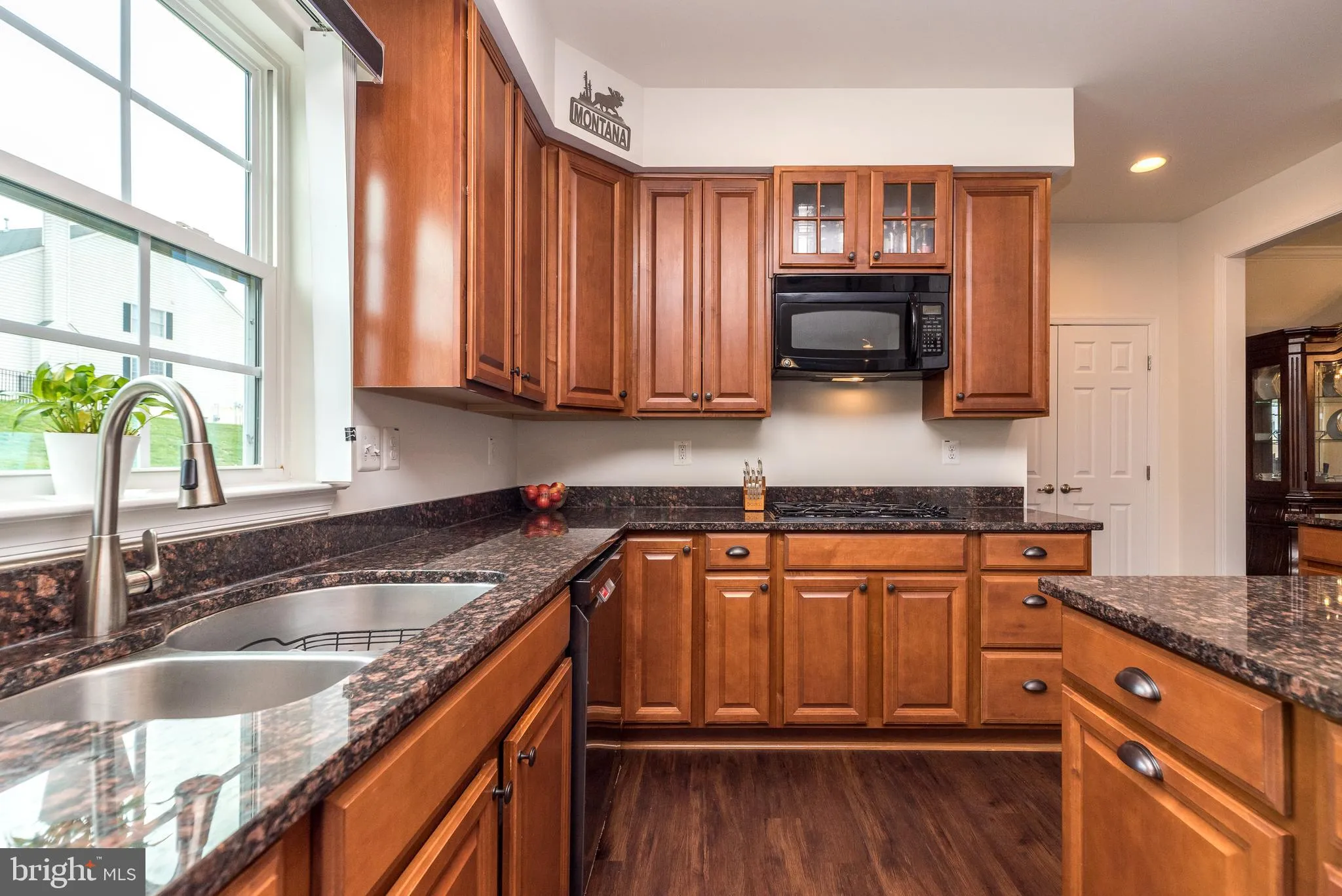 Chalfont, Pennsylvania 18914, United States, 4 Bedrooms Bedrooms, ,3 BathroomsBathrooms,Residential,Contingent,107094