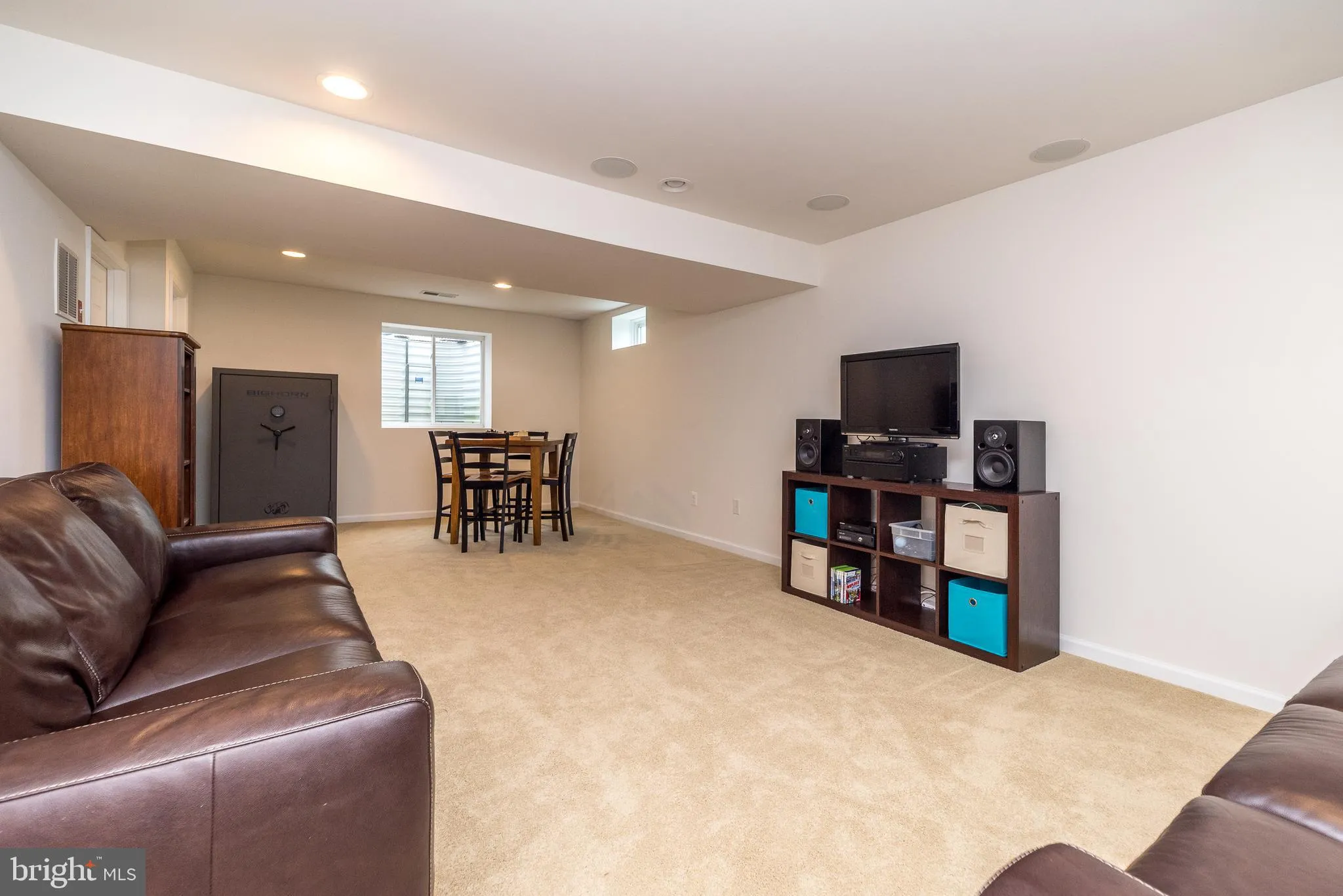 Chalfont, Pennsylvania 18914, United States, 4 Bedrooms Bedrooms, ,3 BathroomsBathrooms,Residential,Contingent,107094