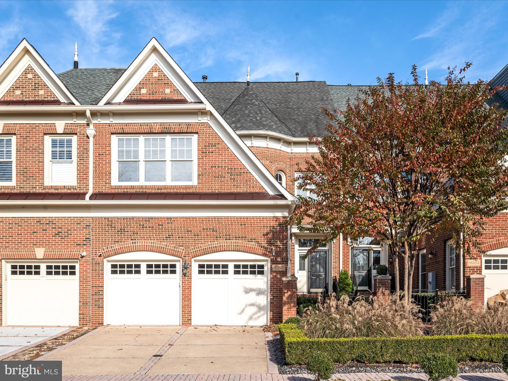 RIVER CREEK - Residential