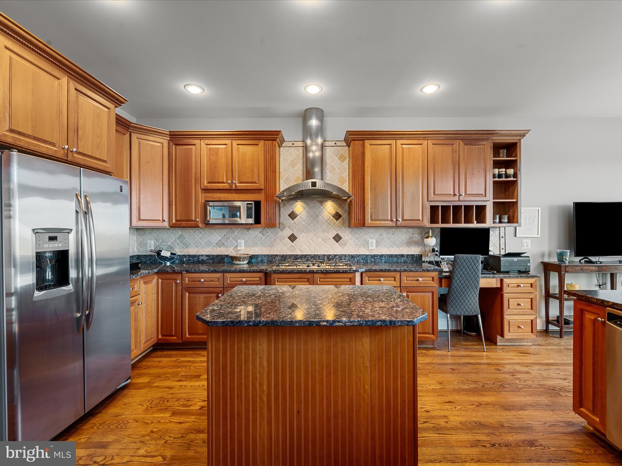 RIVER CREEK - Residential