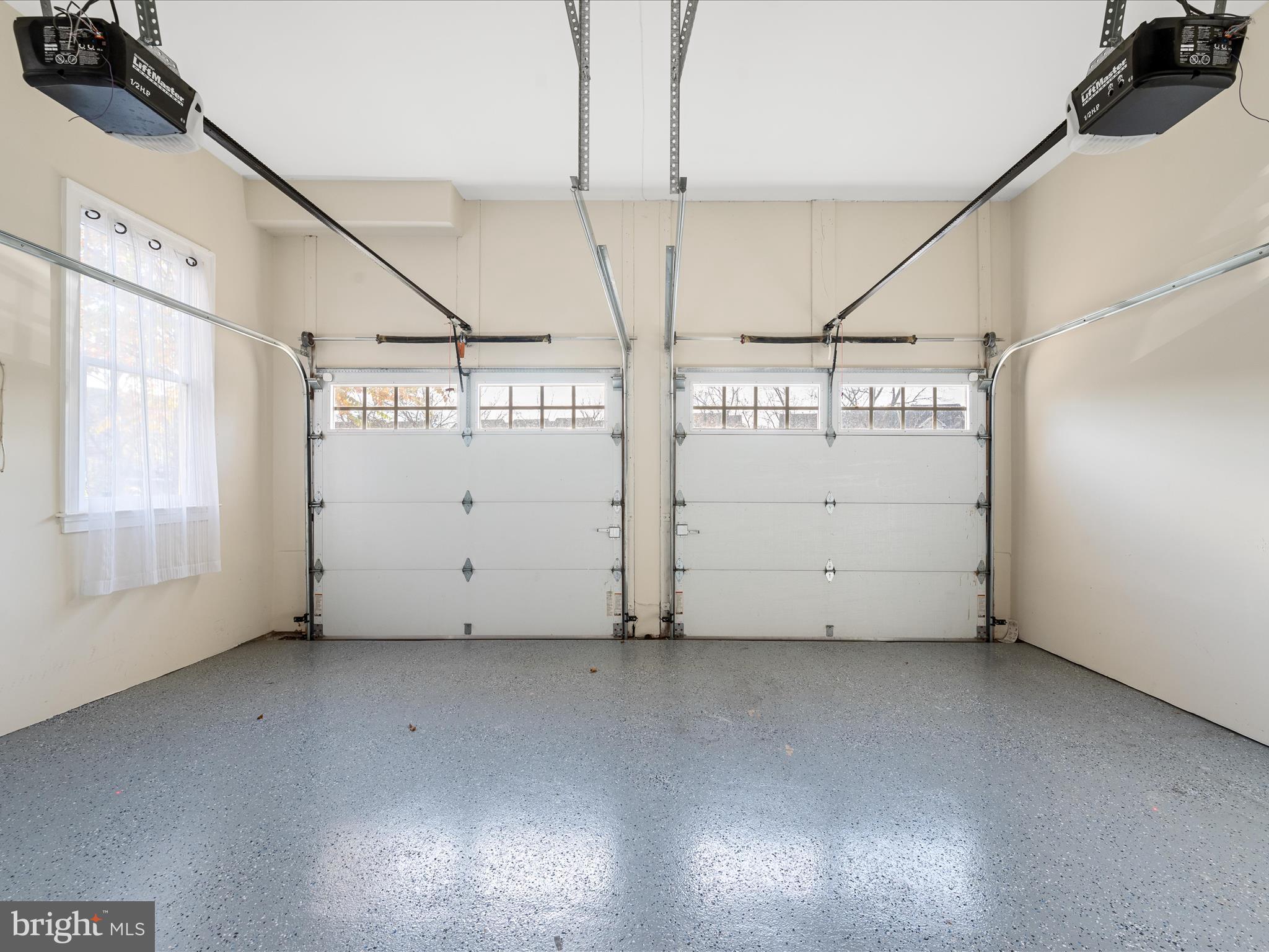 RIVER CREEK - Residential