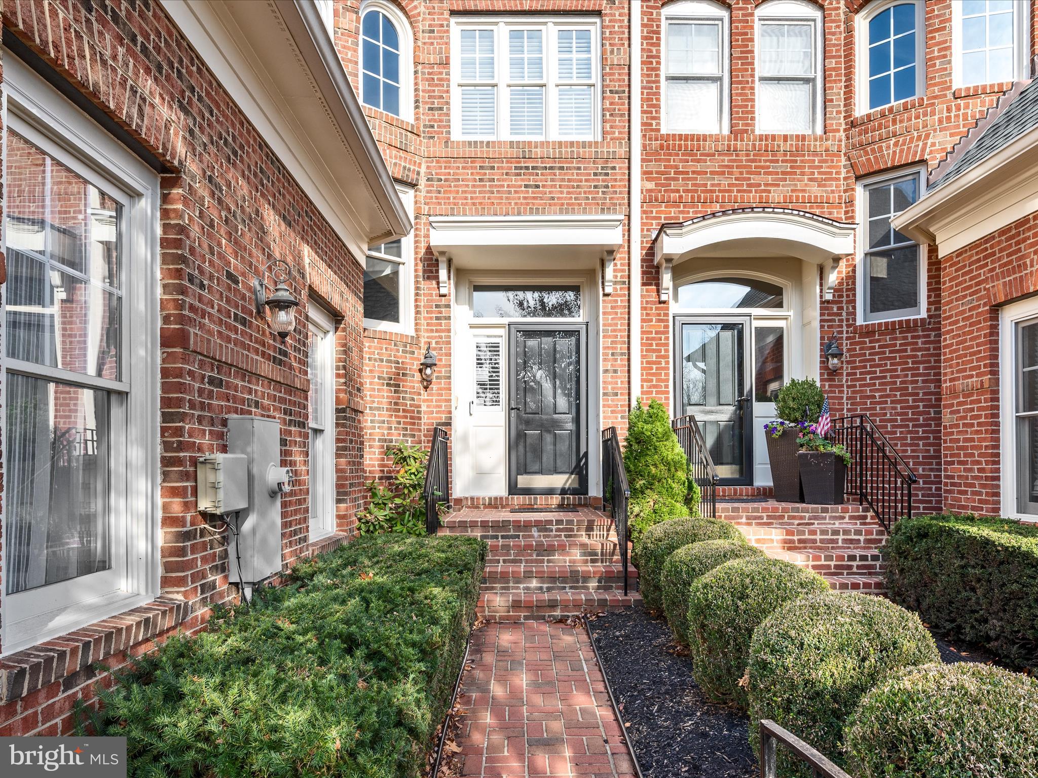 RIVER CREEK - Residential