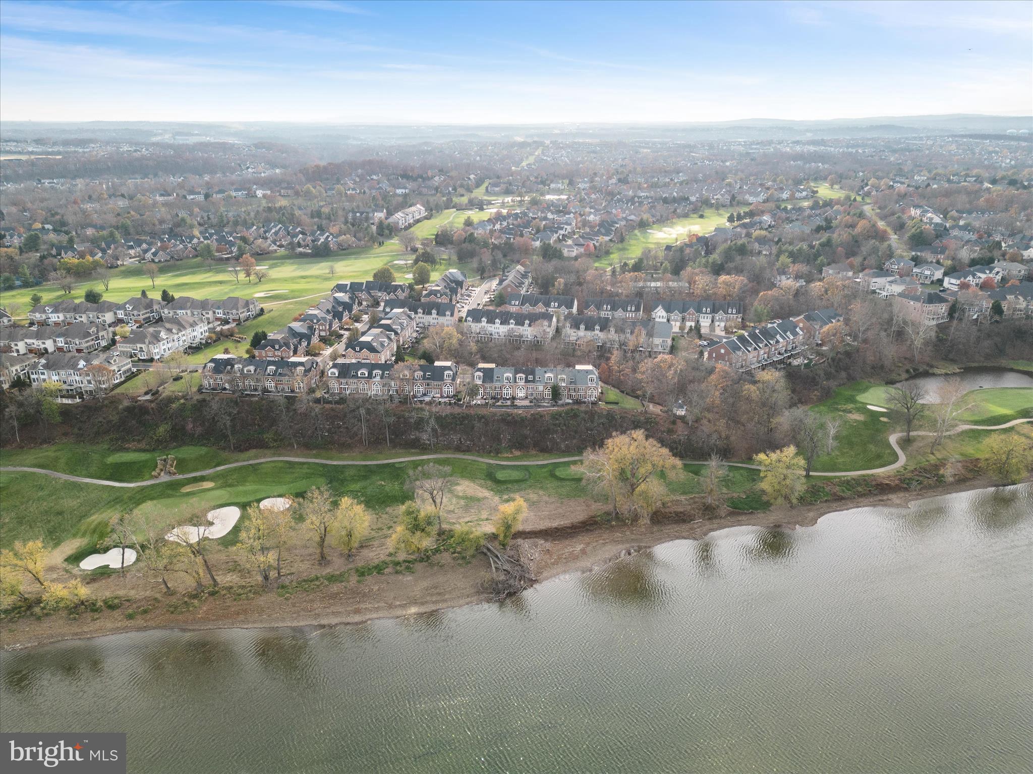 RIVER CREEK - Residential