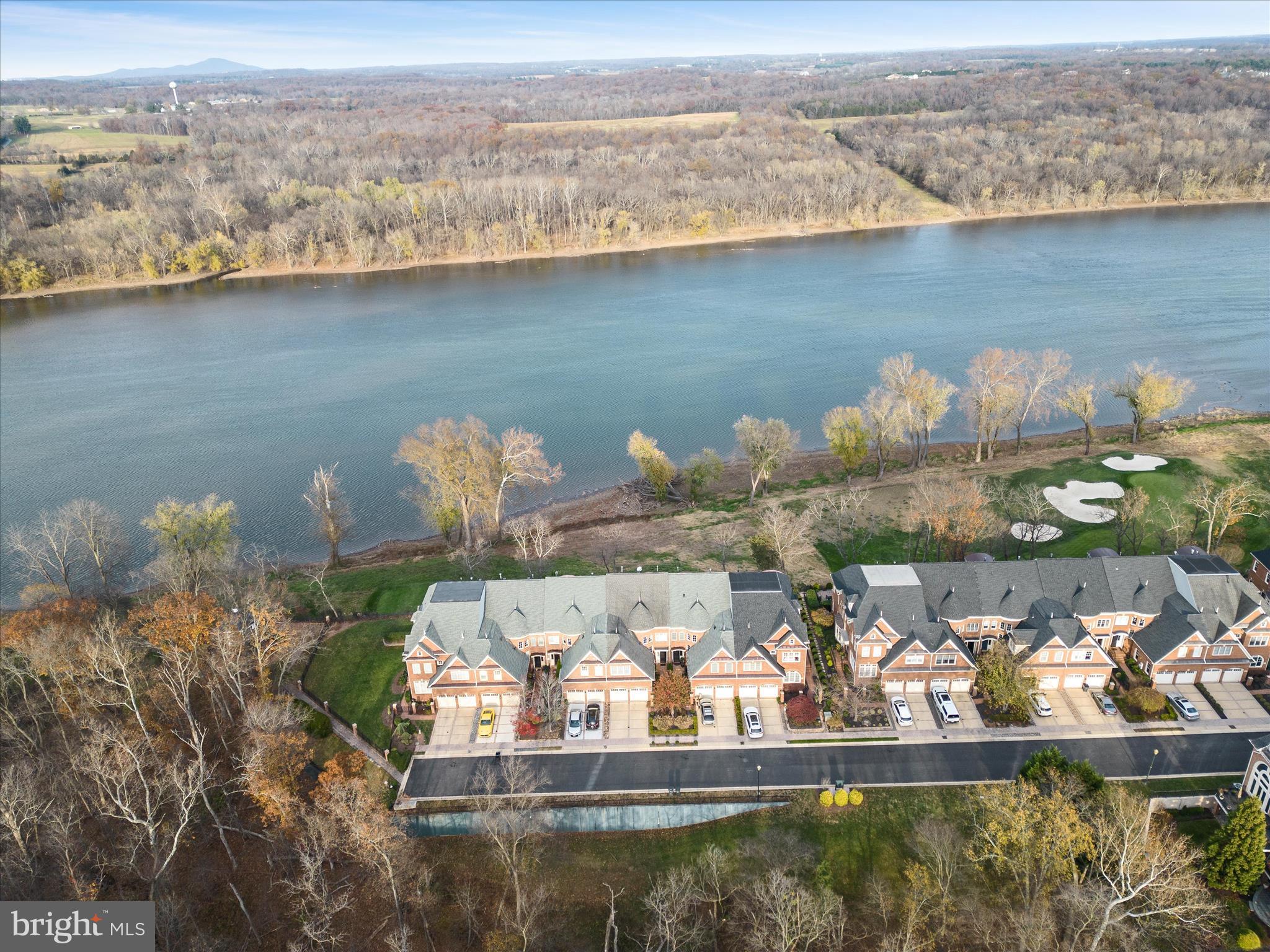 RIVER CREEK - Residential