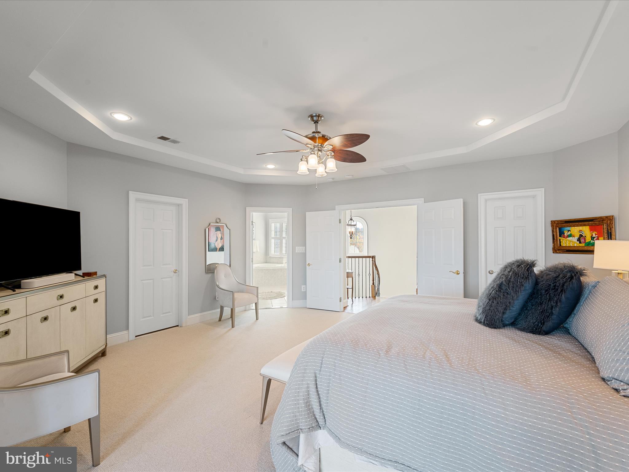 RIVER CREEK - Residential