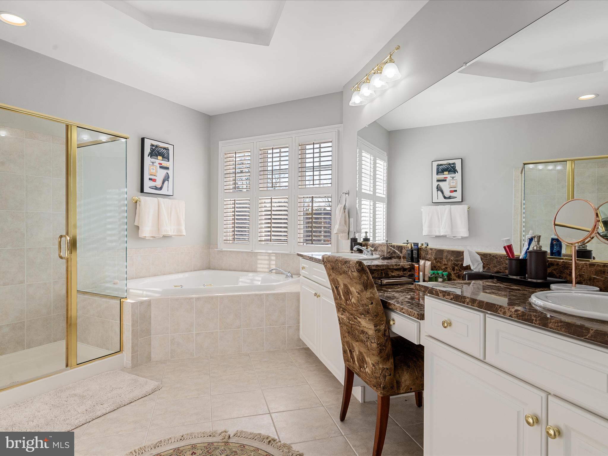 RIVER CREEK - Residential