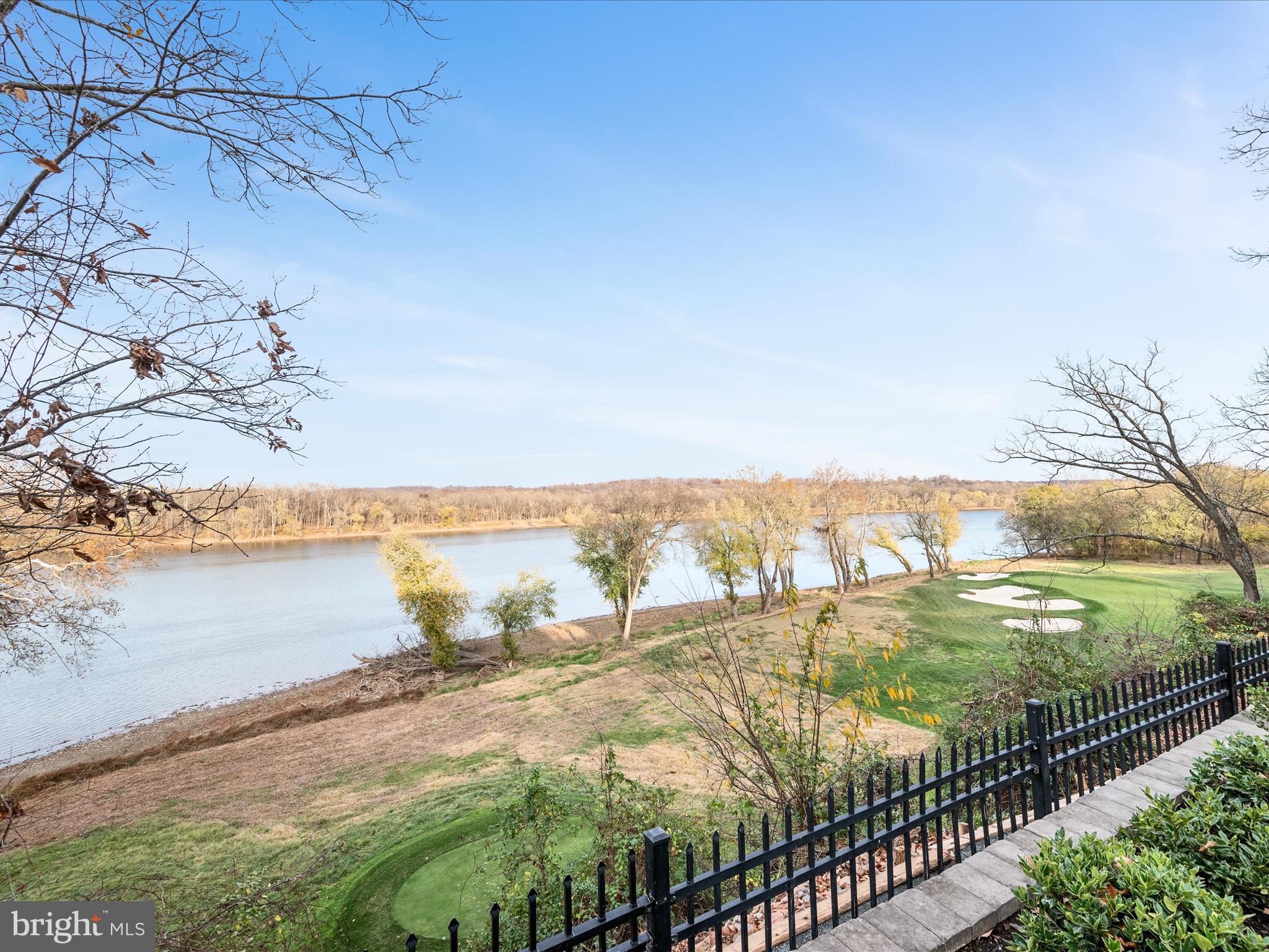 RIVER CREEK - Residential