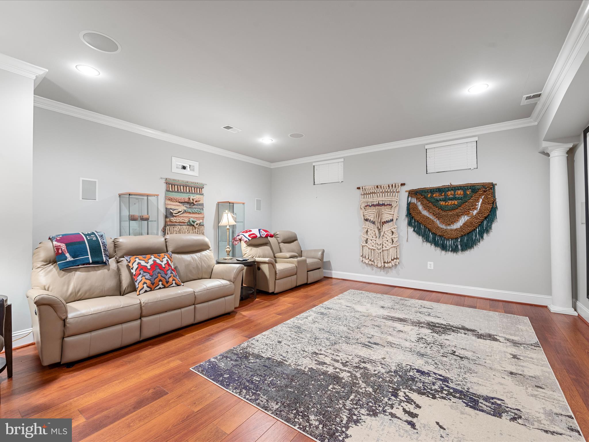 RIVER CREEK - Residential