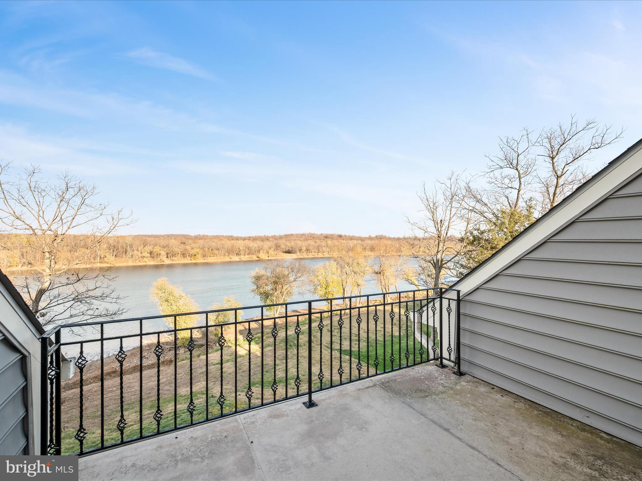 RIVER CREEK - Residential