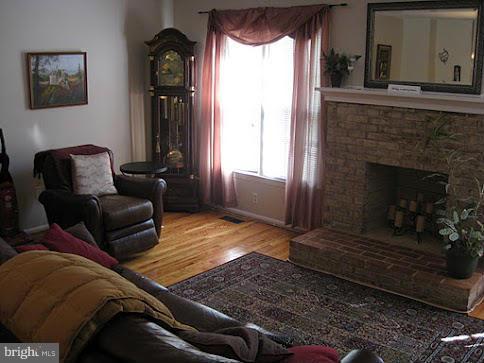 HUNTINGTON AT MT VERNON - Residential Lease