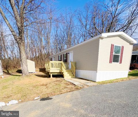 2 CLOVERLEAF COURT MCCONNELLSBURG PA 17233