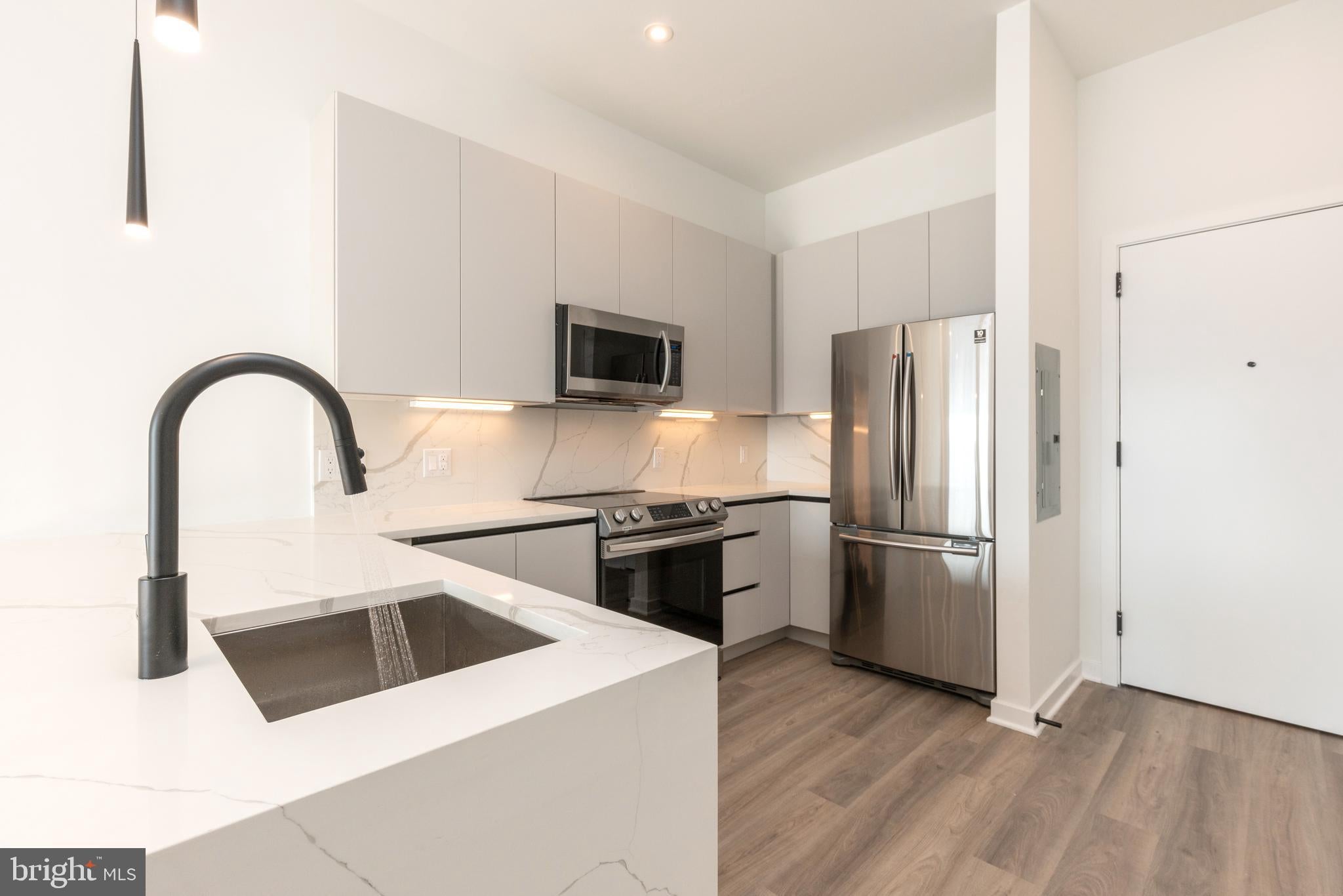 3120 W JEFFERSON STREET 507