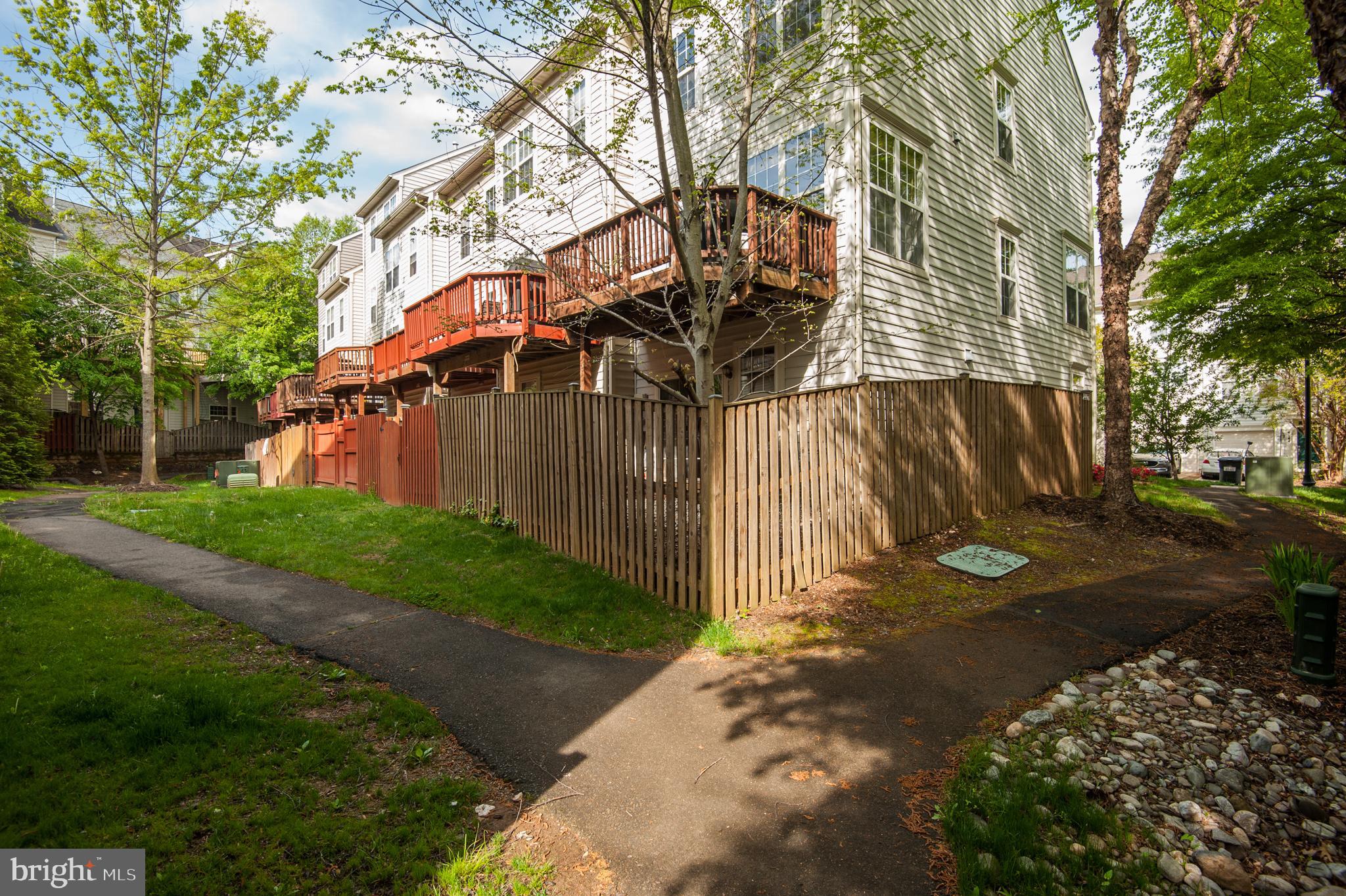 RIDGE TOP - Residential