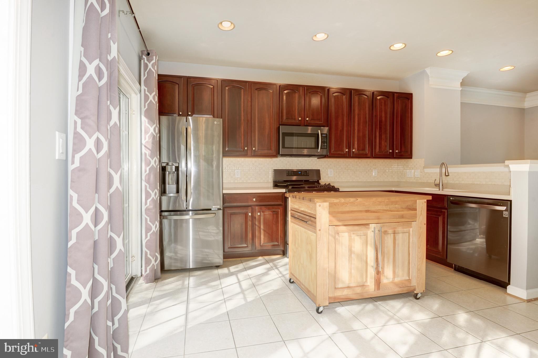 RIDGE TOP - Residential