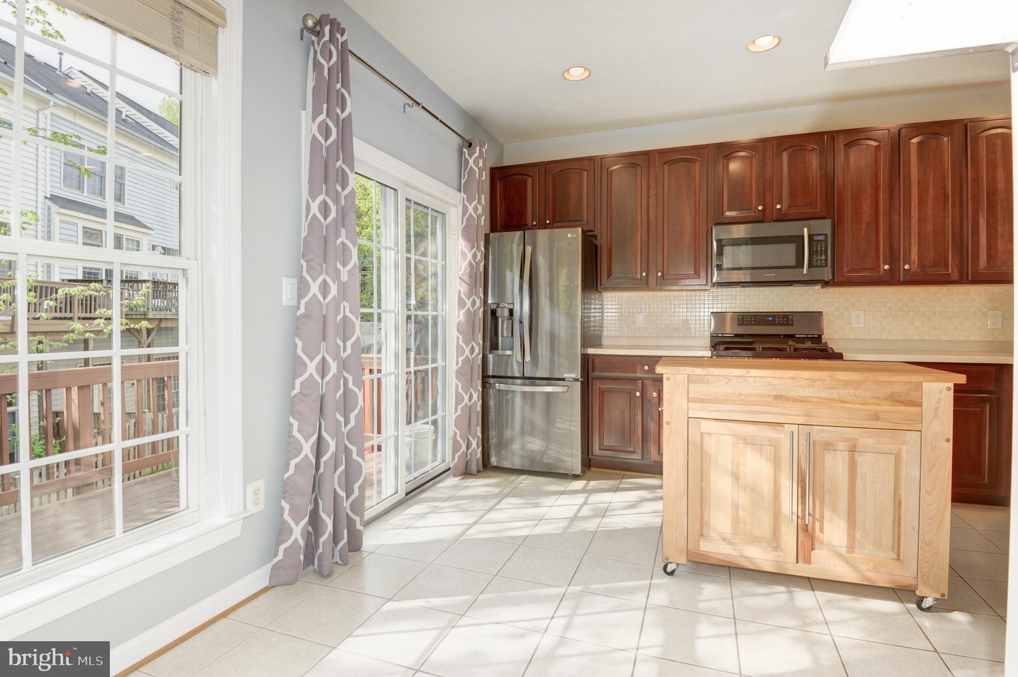 RIDGE TOP - Residential