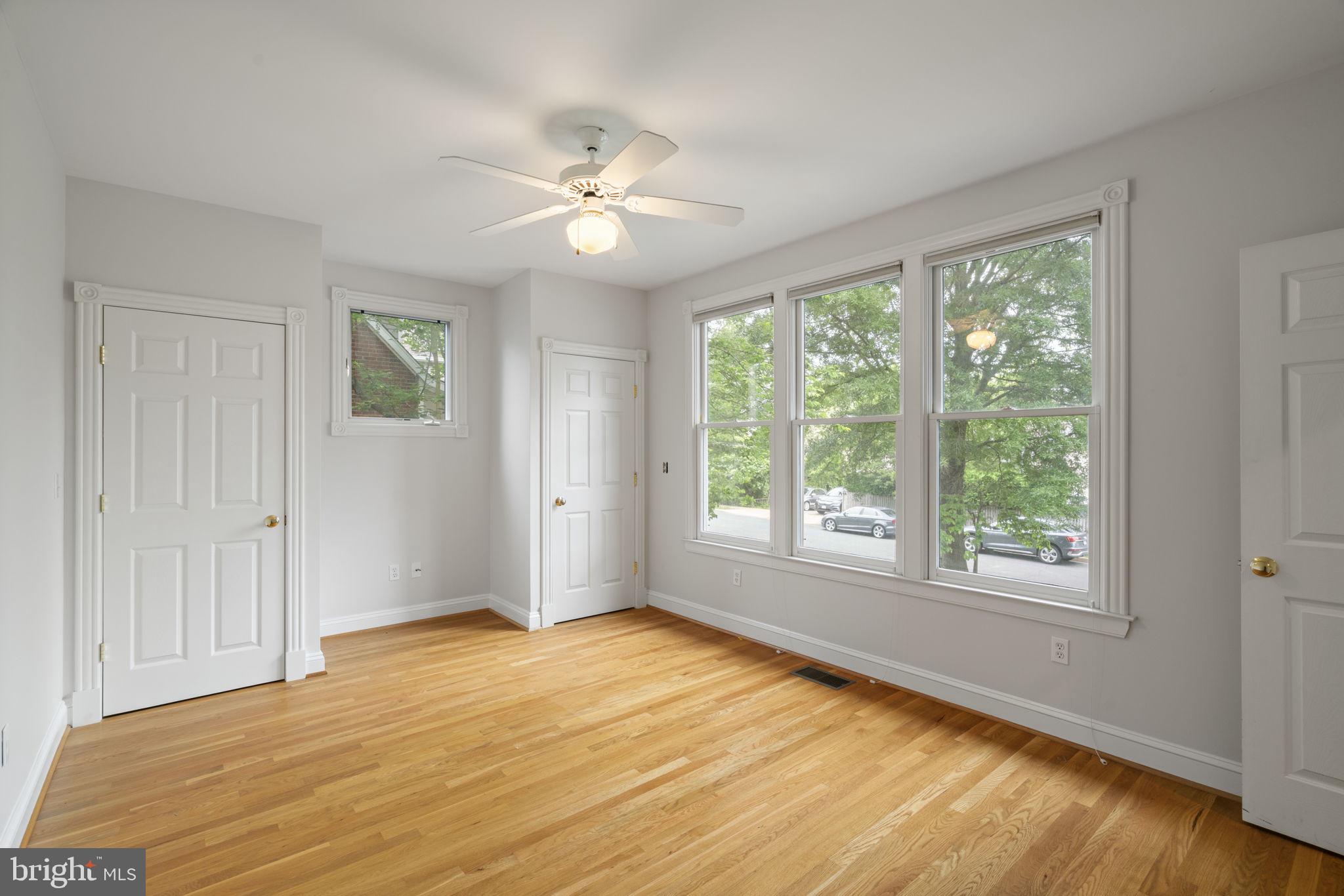 LYON PARK - Residential