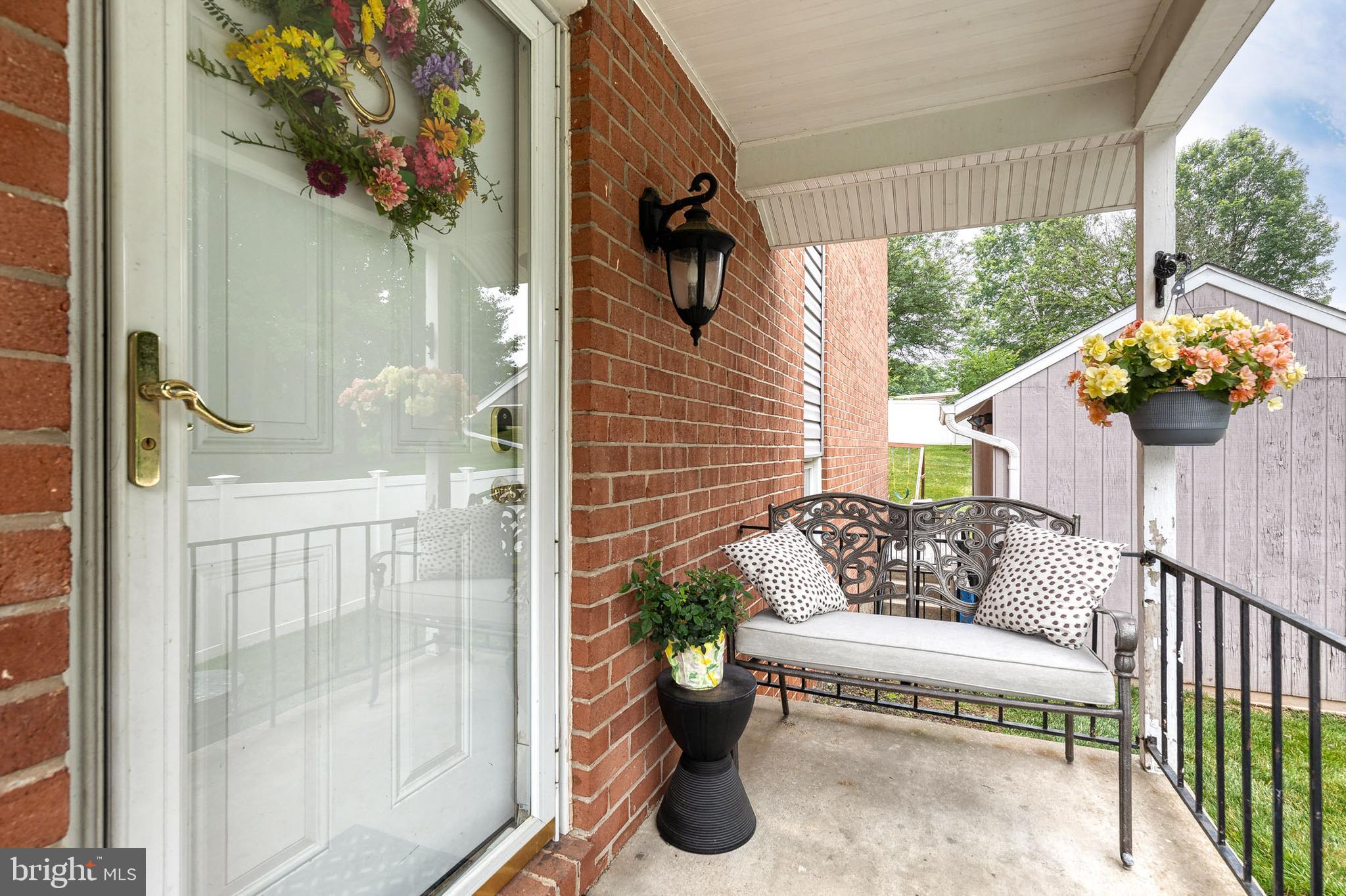 21 STRABANE COURT