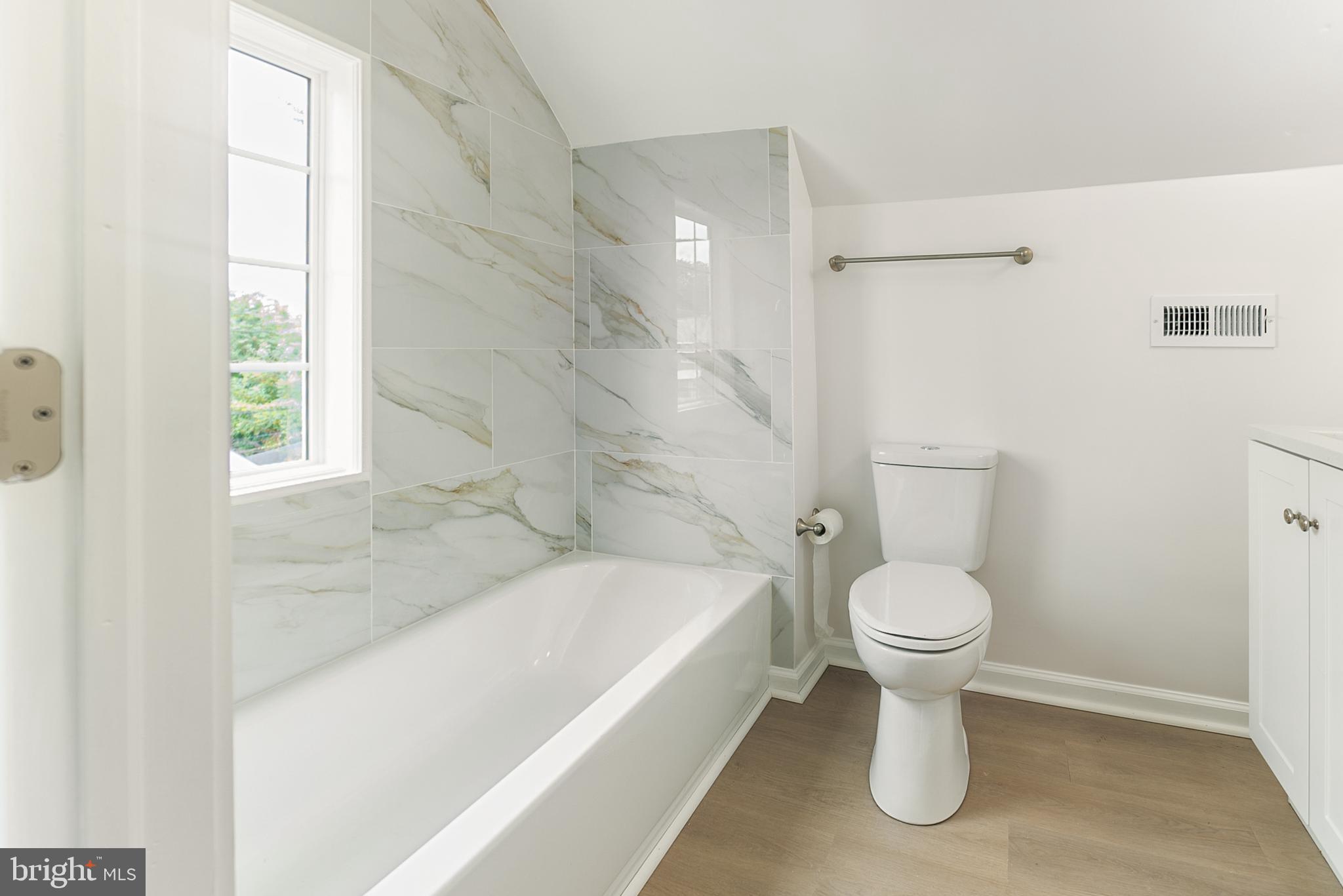 HAMILTON HEIGHTS - Residential