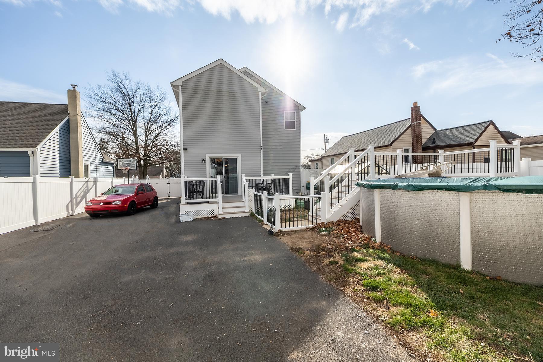 CROYDON MANOR - Residential