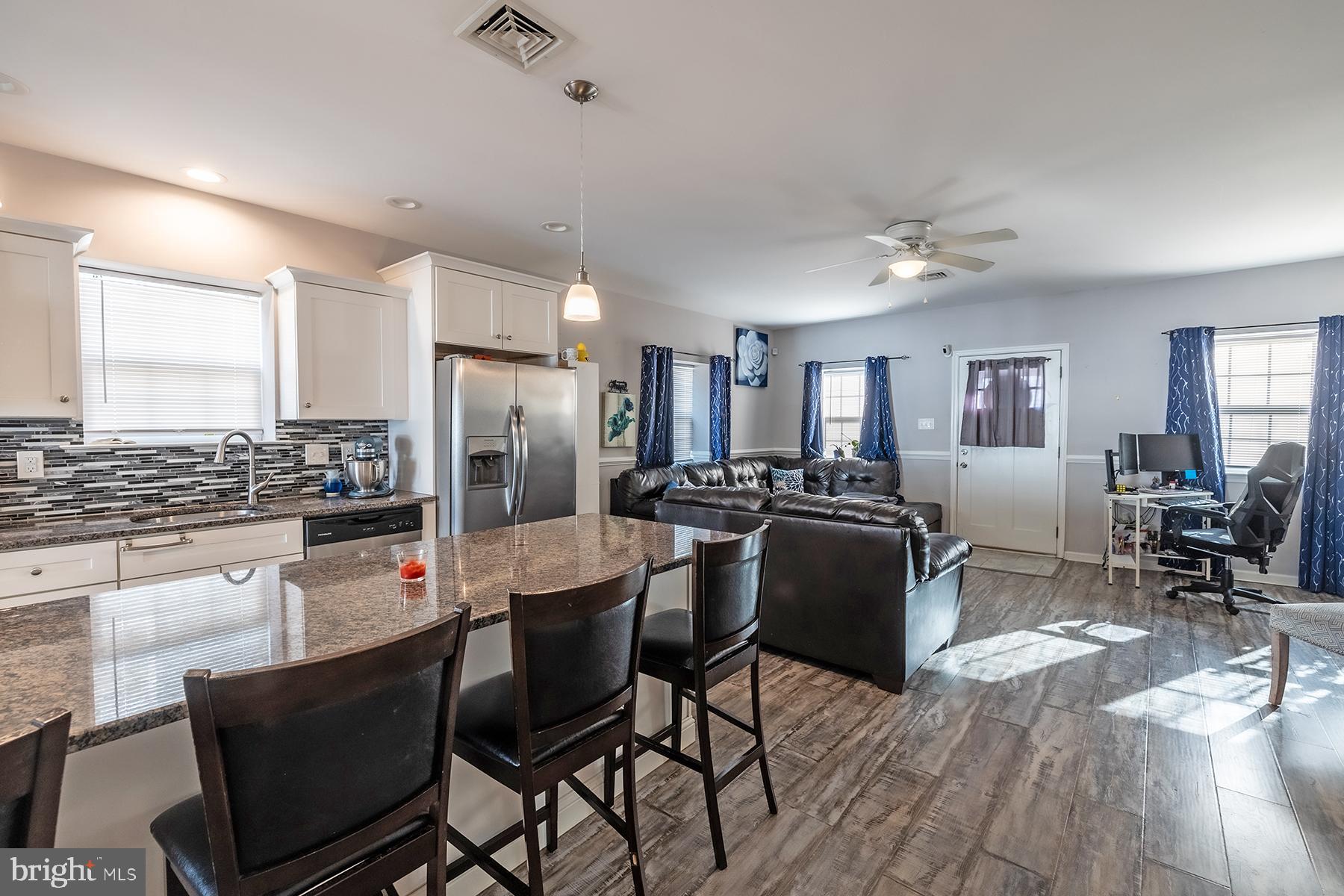 CROYDON MANOR - Residential