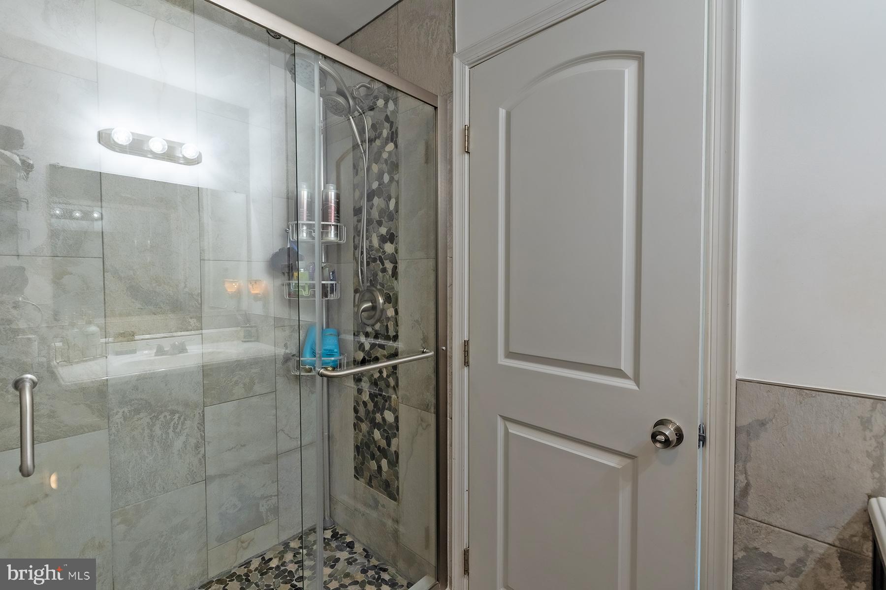 CROYDON MANOR - Residential