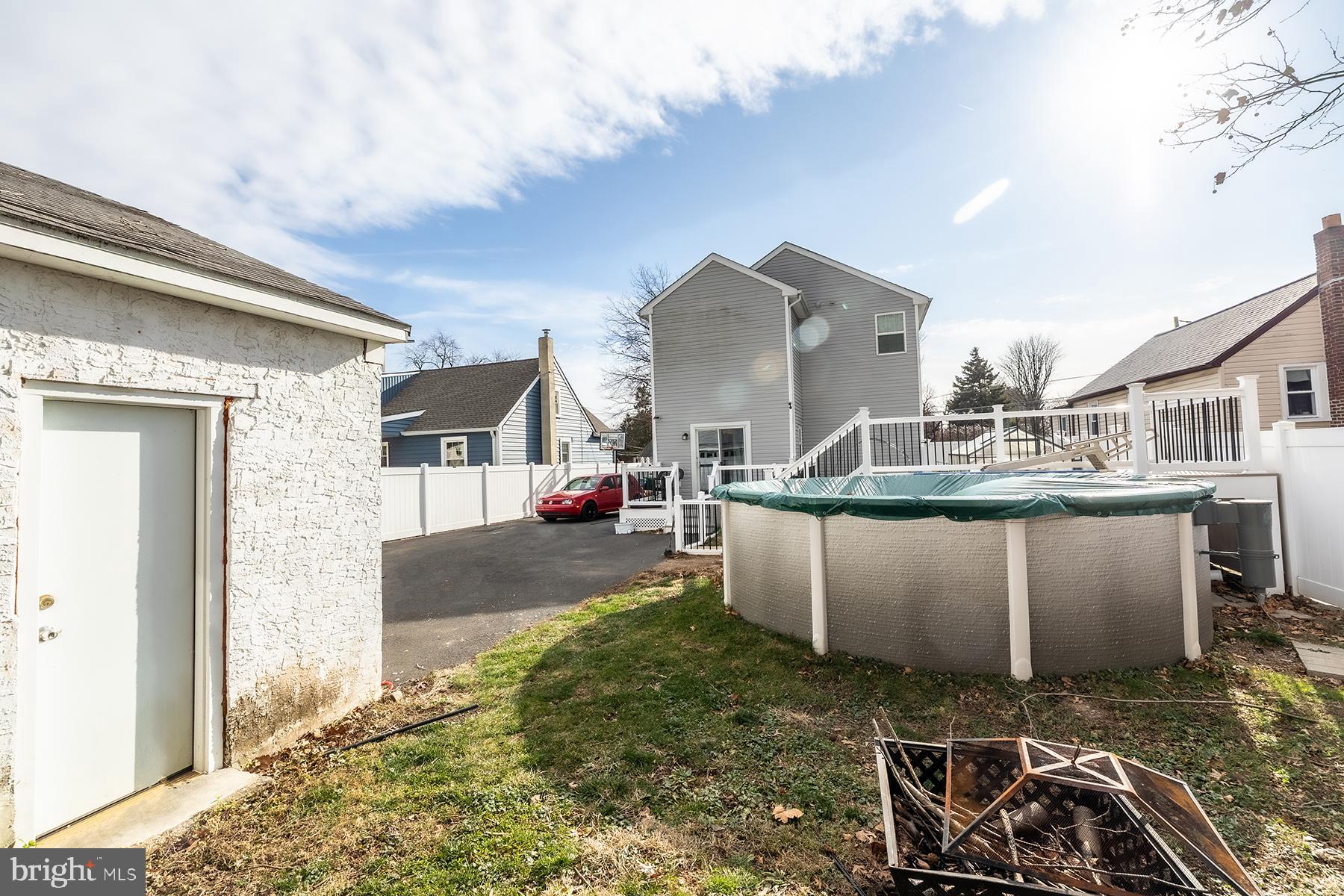 CROYDON MANOR - Residential