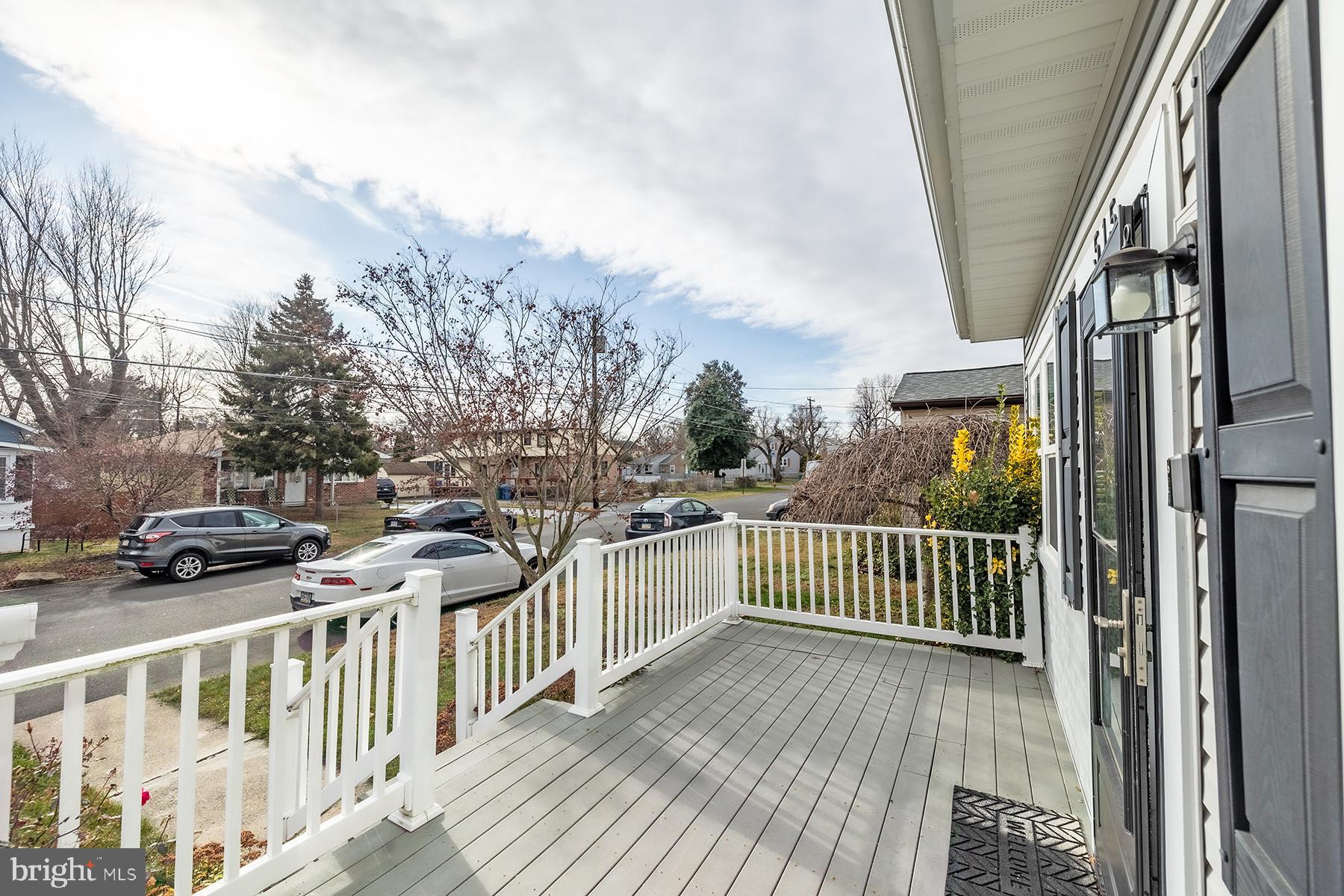 CROYDON MANOR - Residential