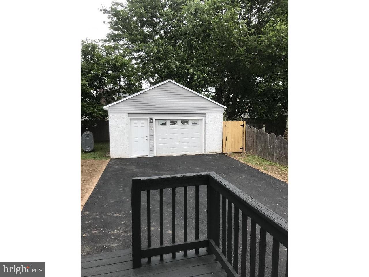 CROYDON MANOR - Residential