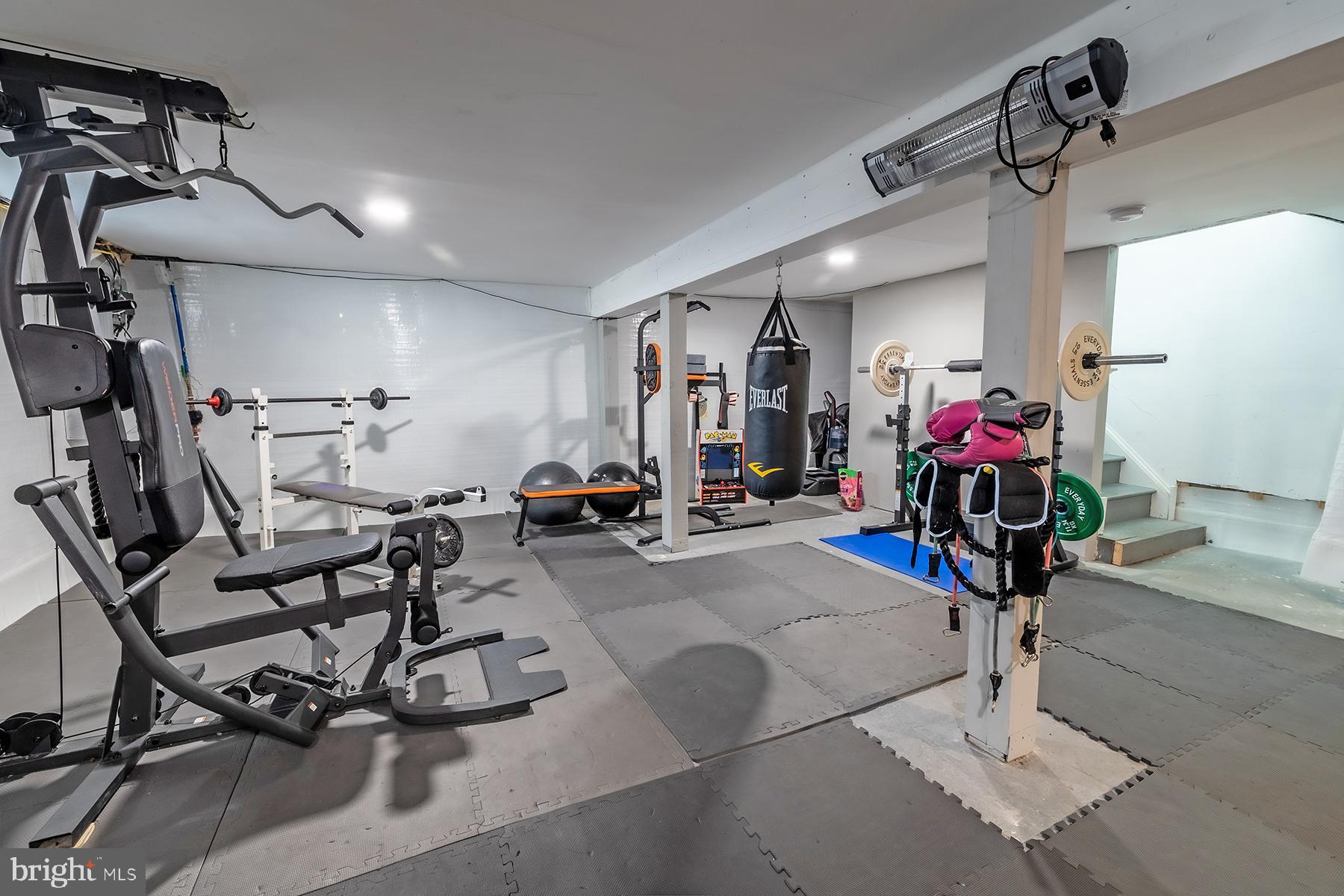 CROYDON MANOR - Residential