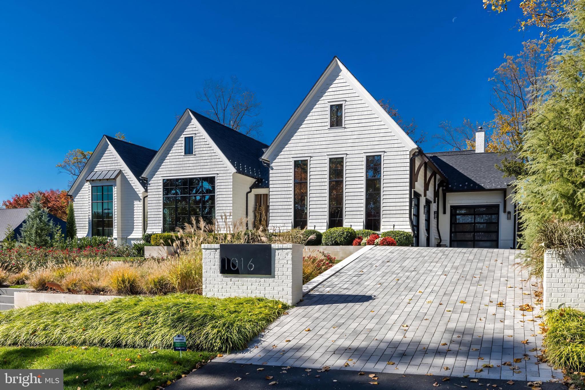 LANGLEY HILL - Residential