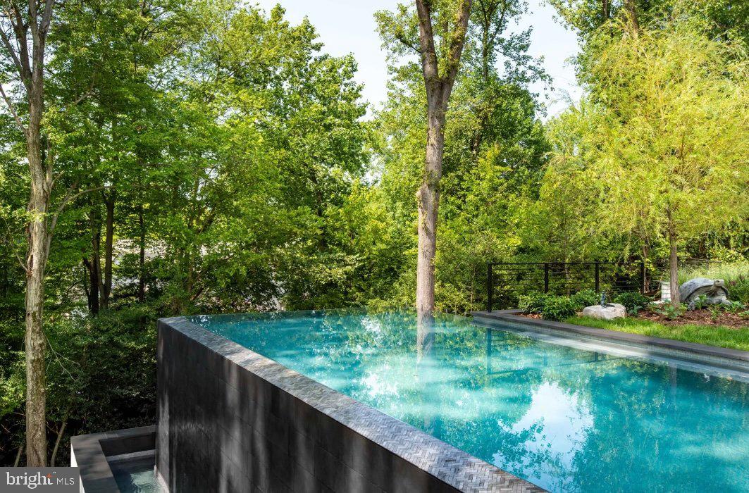 LANGLEY HILL - Residential