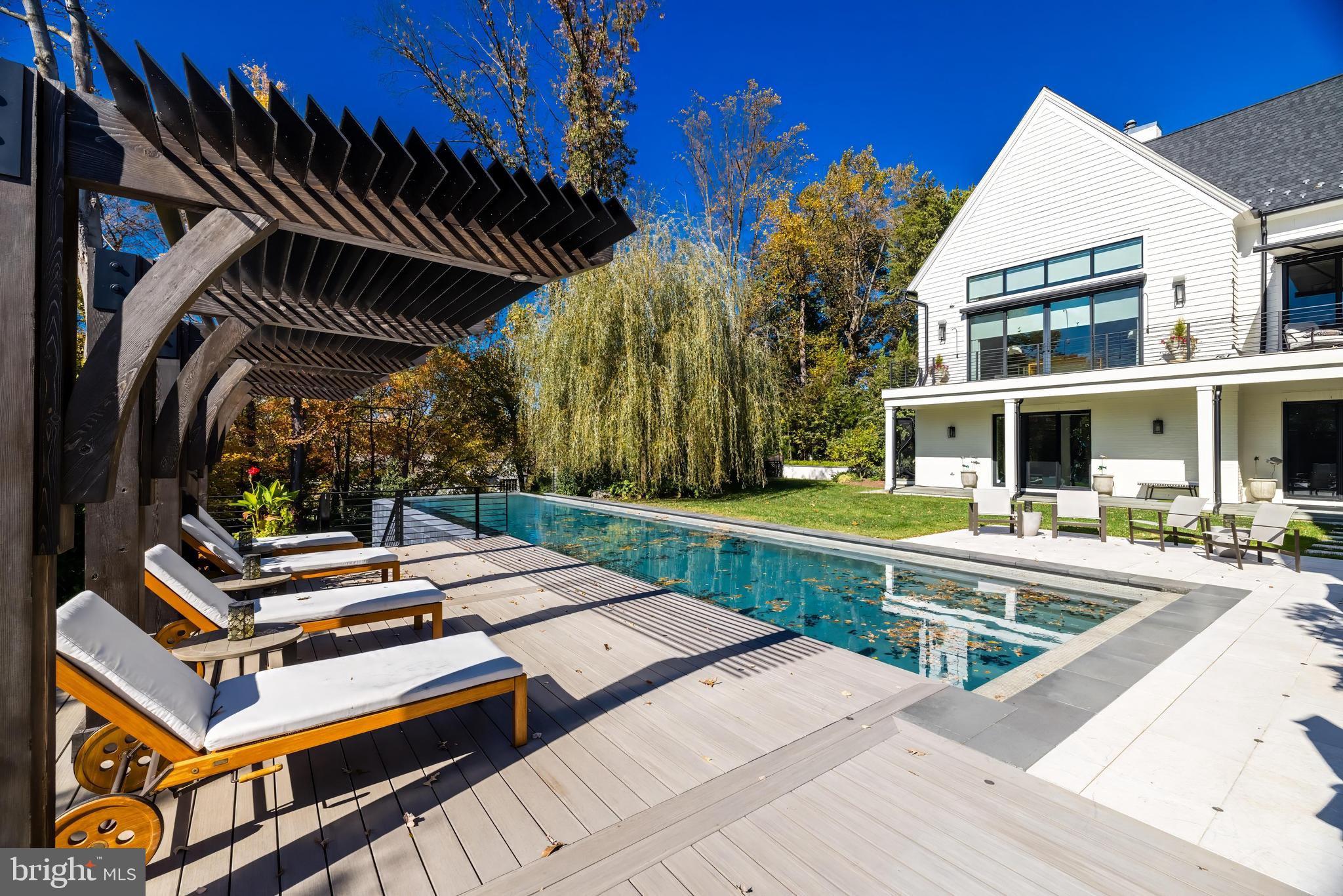 LANGLEY HILL - Residential