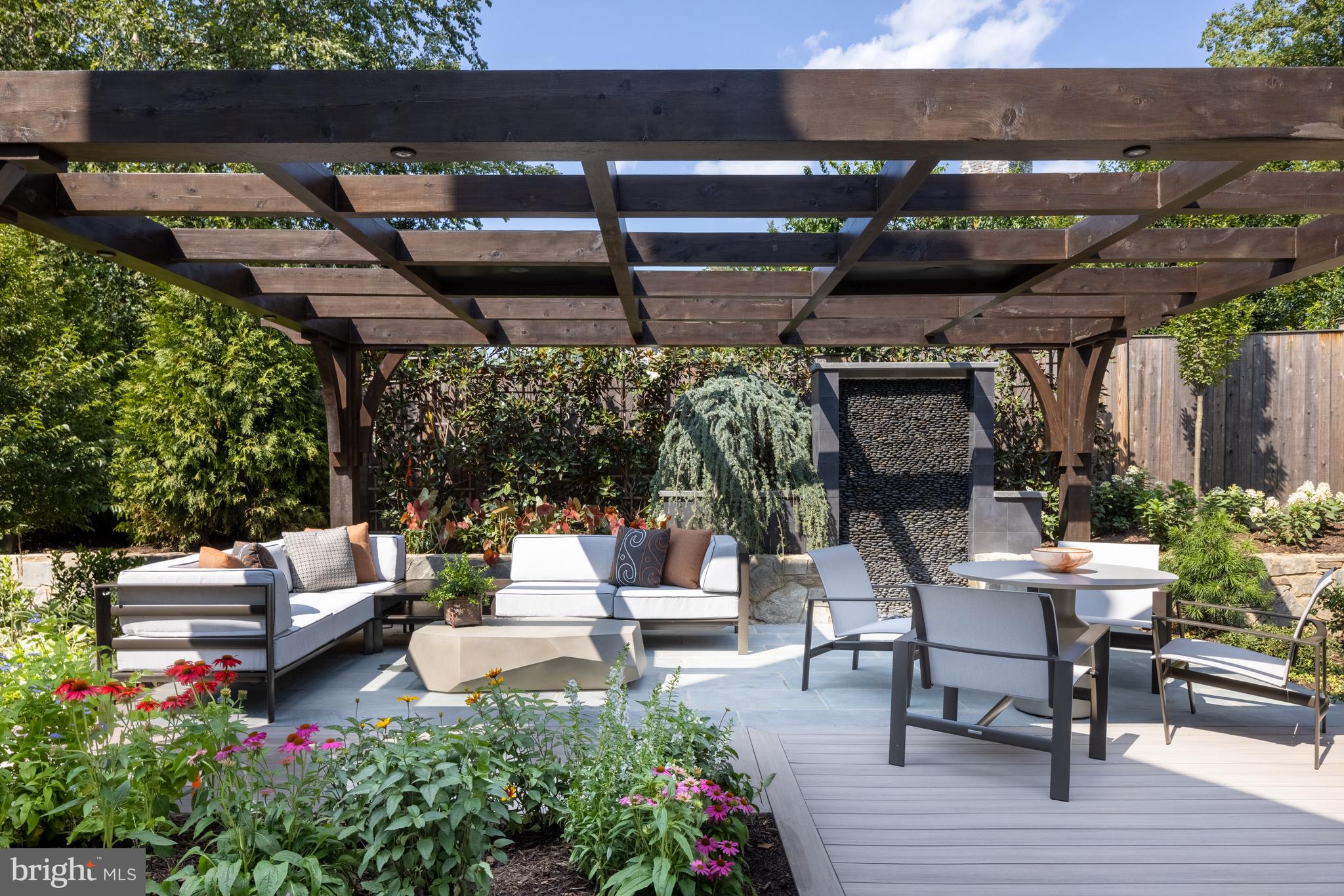 LANGLEY HILL - Residential