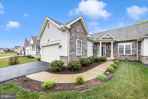 Townhouse For Sale - 13928 Patriot Way<br/> HAGERSTOWN, MD 21740