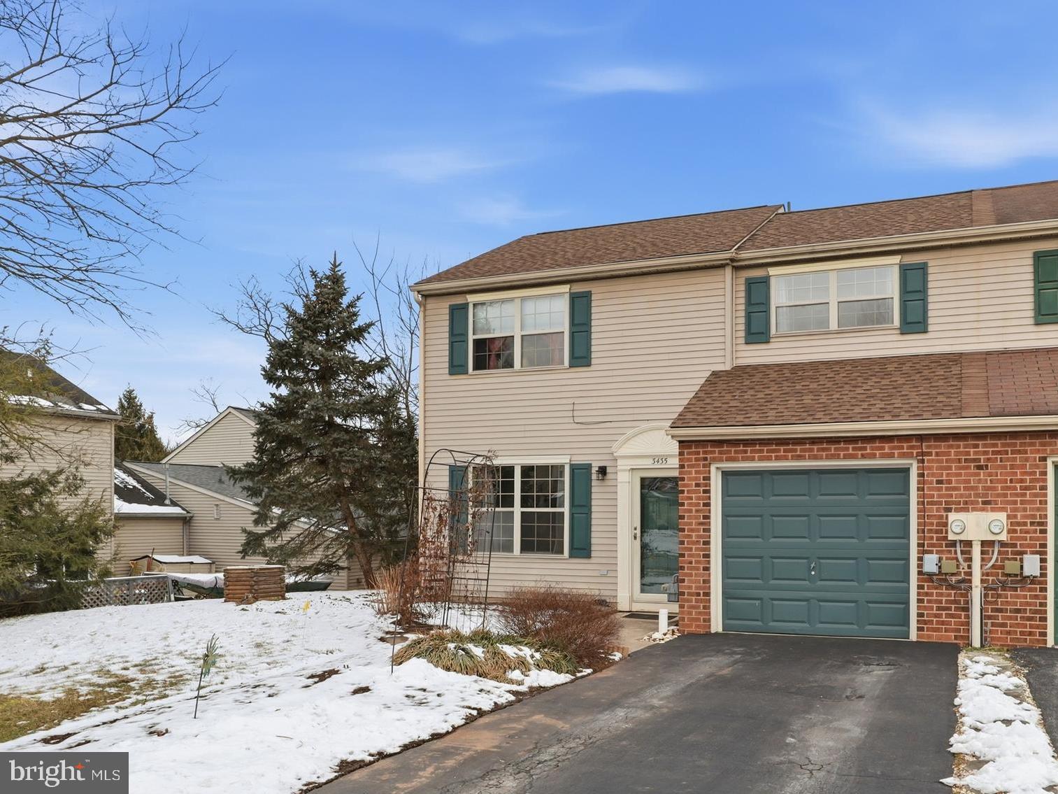 STONEBRIDGE CROSSING - Residential