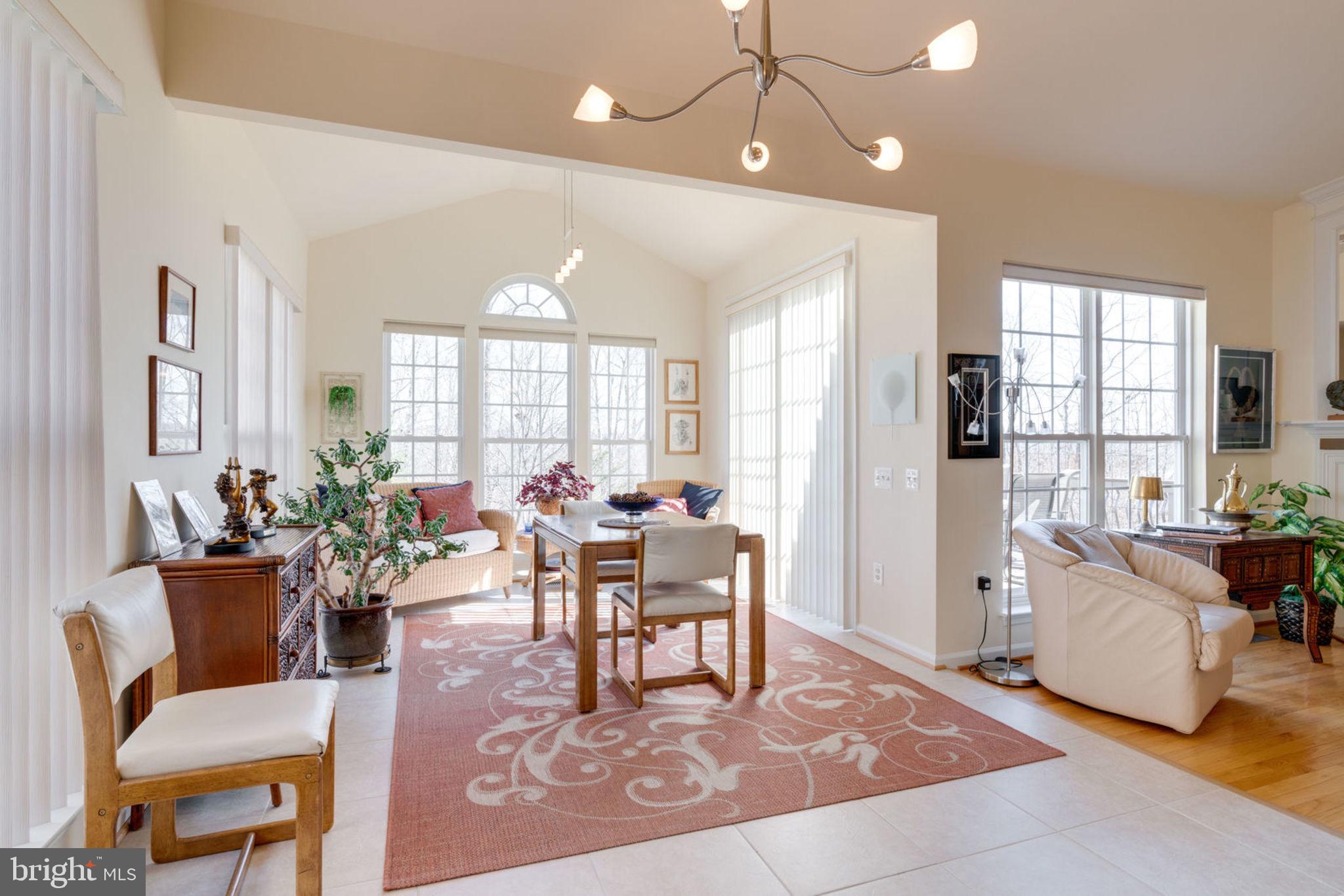 RIVER RIDGE - Residential