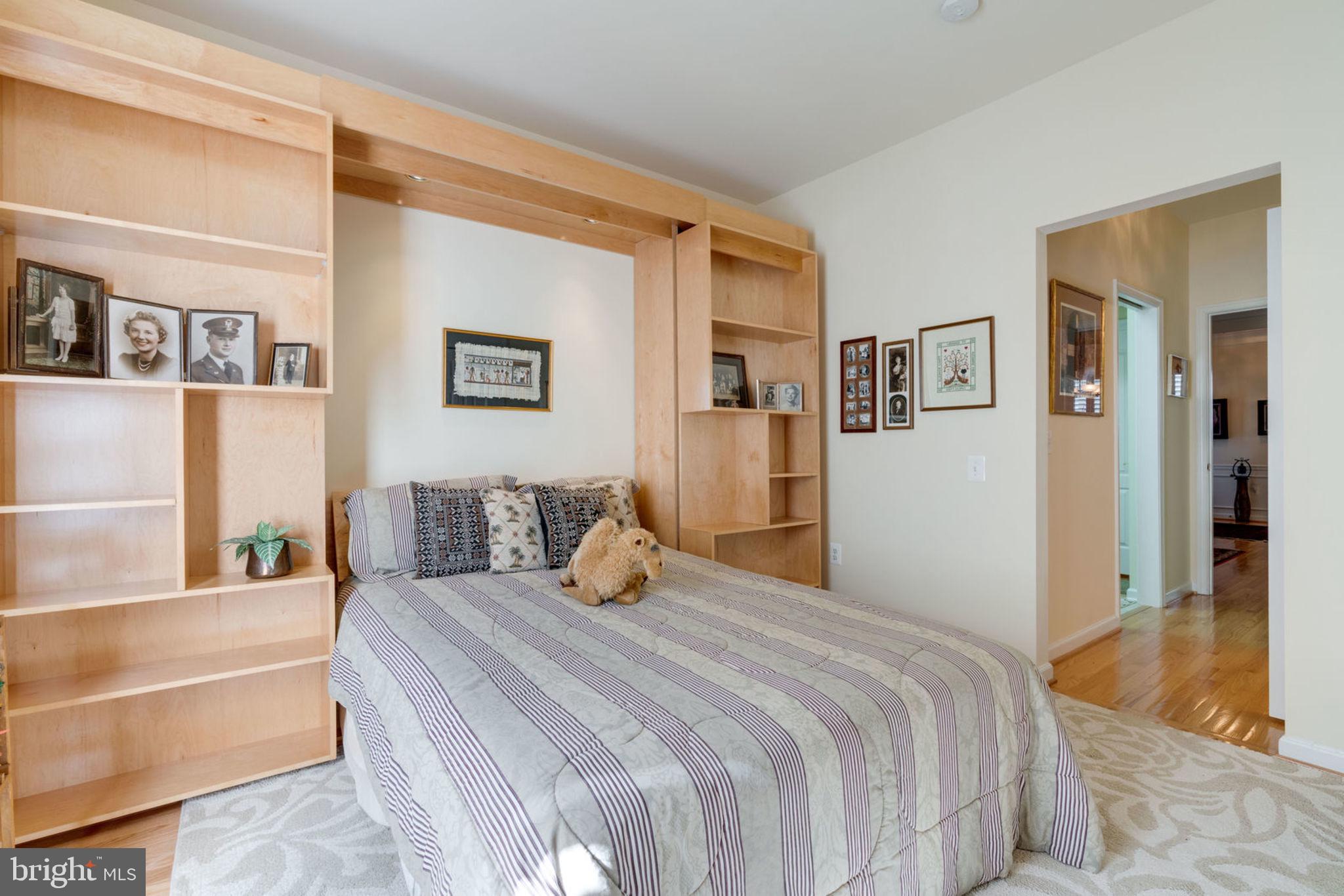 RIVER RIDGE - Residential