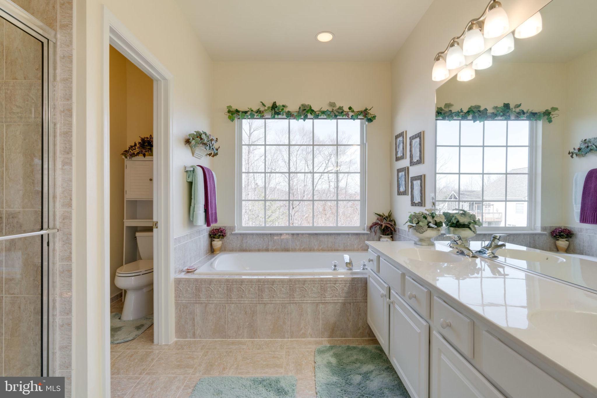 RIVER RIDGE - Residential