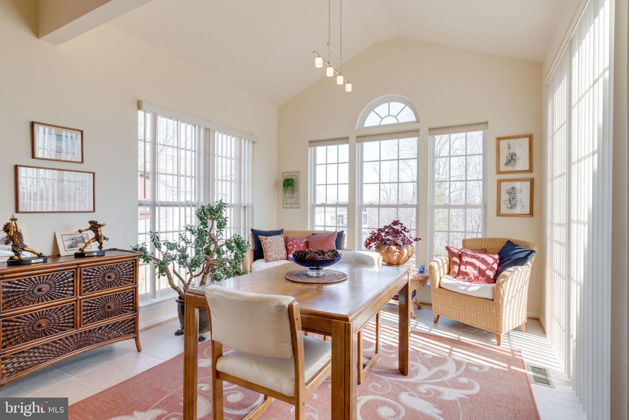 RIVER RIDGE - Residential