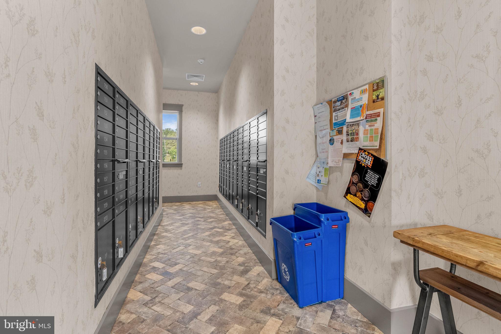 SPRING OAK - Residential